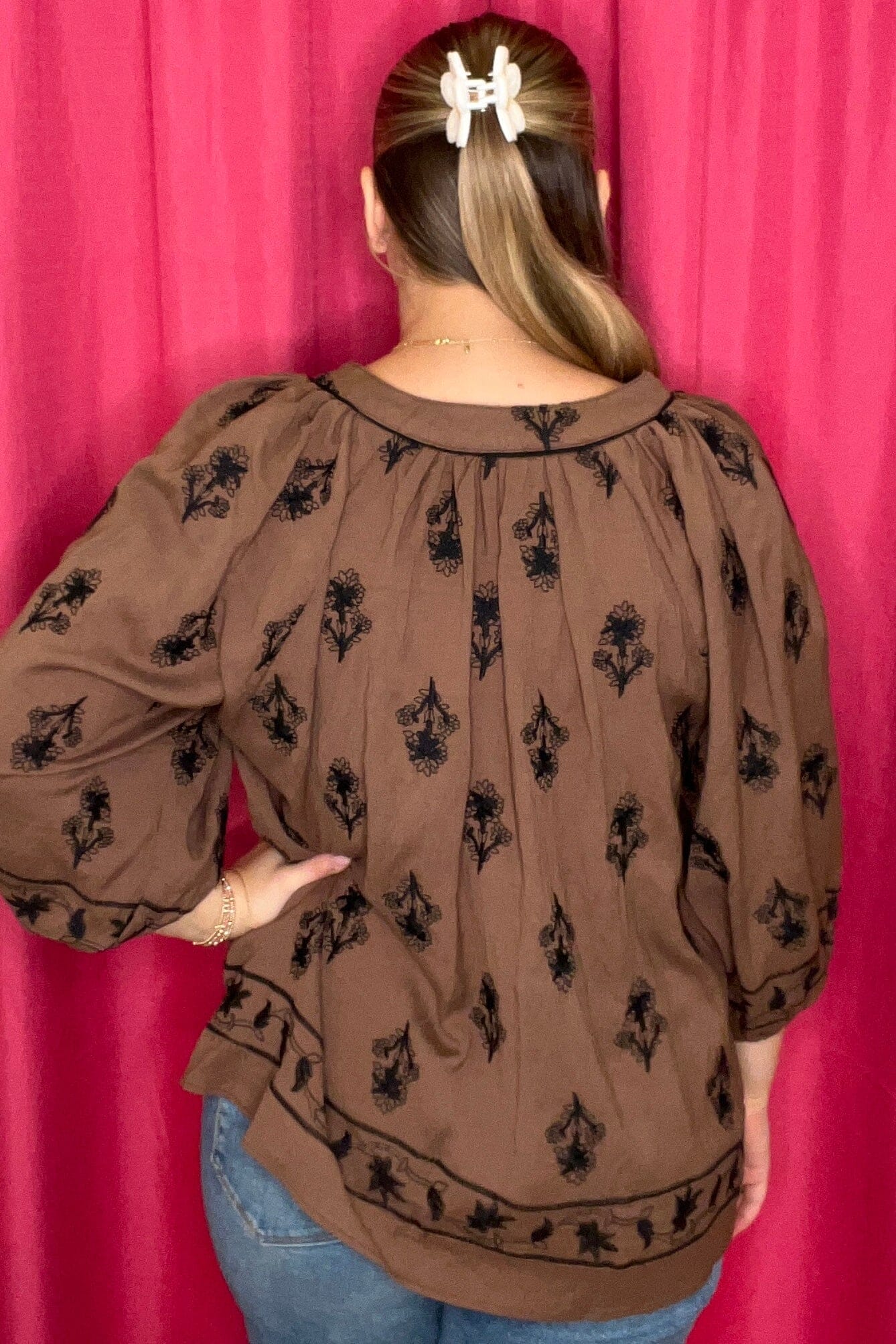 3/4 Puff Sleeve V-Neck Textured Top JR TOP DRESSY UMGEE
