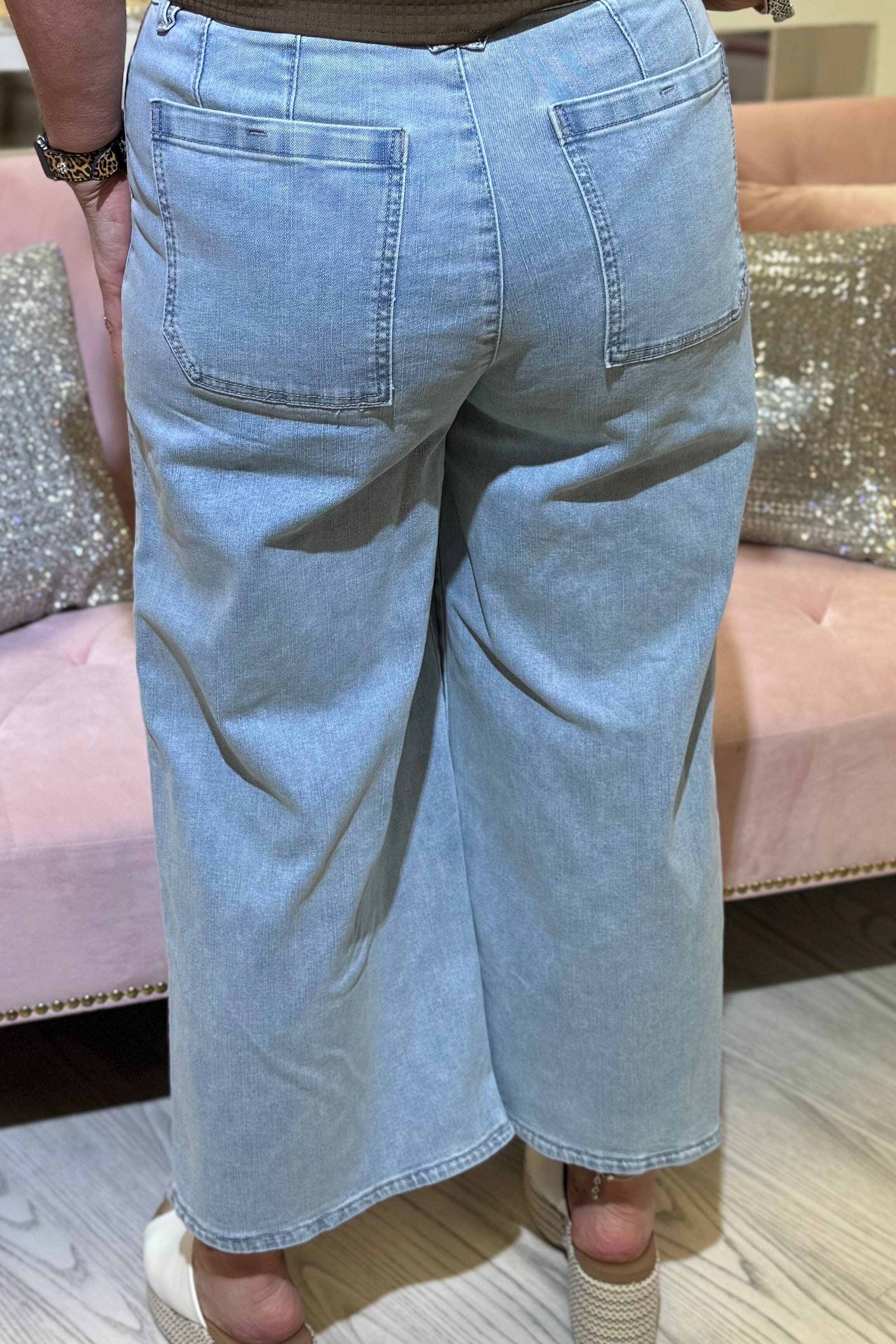 Ab Solution Skyrise Crop Wide Leg w/Tulip Hem 25/24" JEANS DEMOCRACY