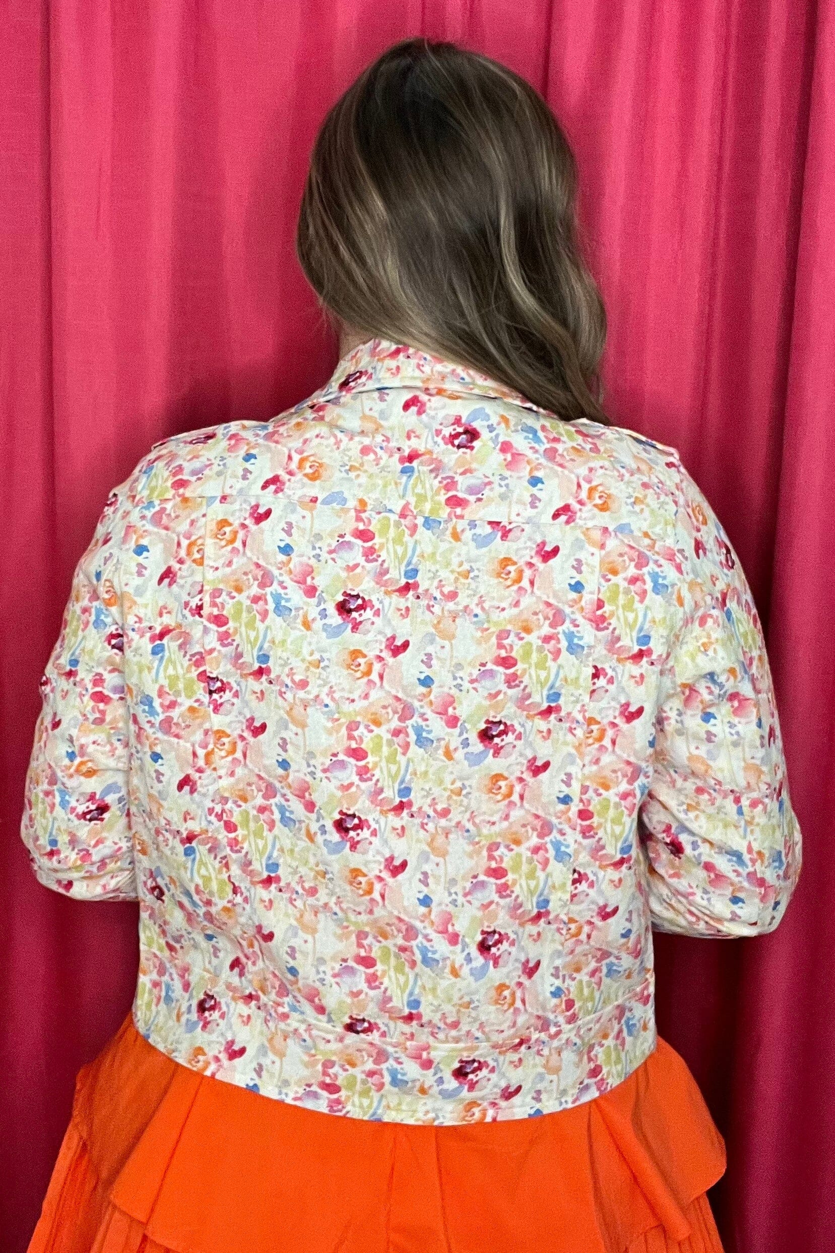 Long Sleeve Jacket w/Zipper Closure and Pockets OUTFIT COMPLETER WHOLESALE FASHION TRENDS