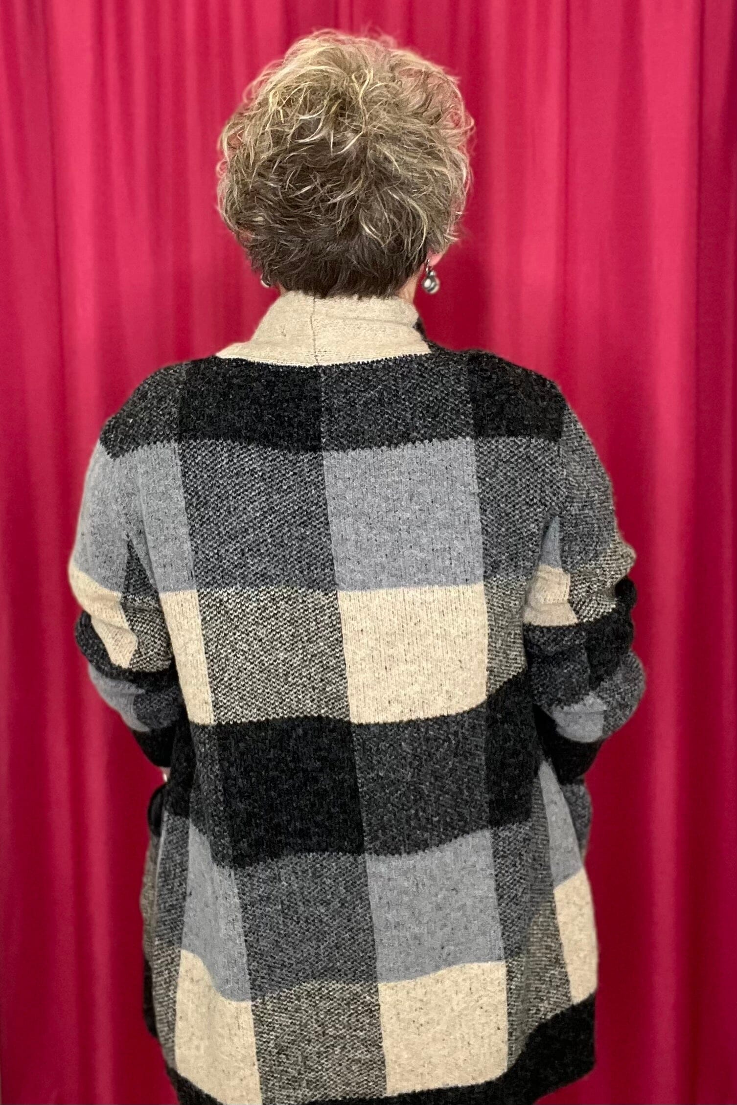 Long Sleeve Checked Cardigan w/Pockets OUTFIT COMPLETER SOUTHERN LADY