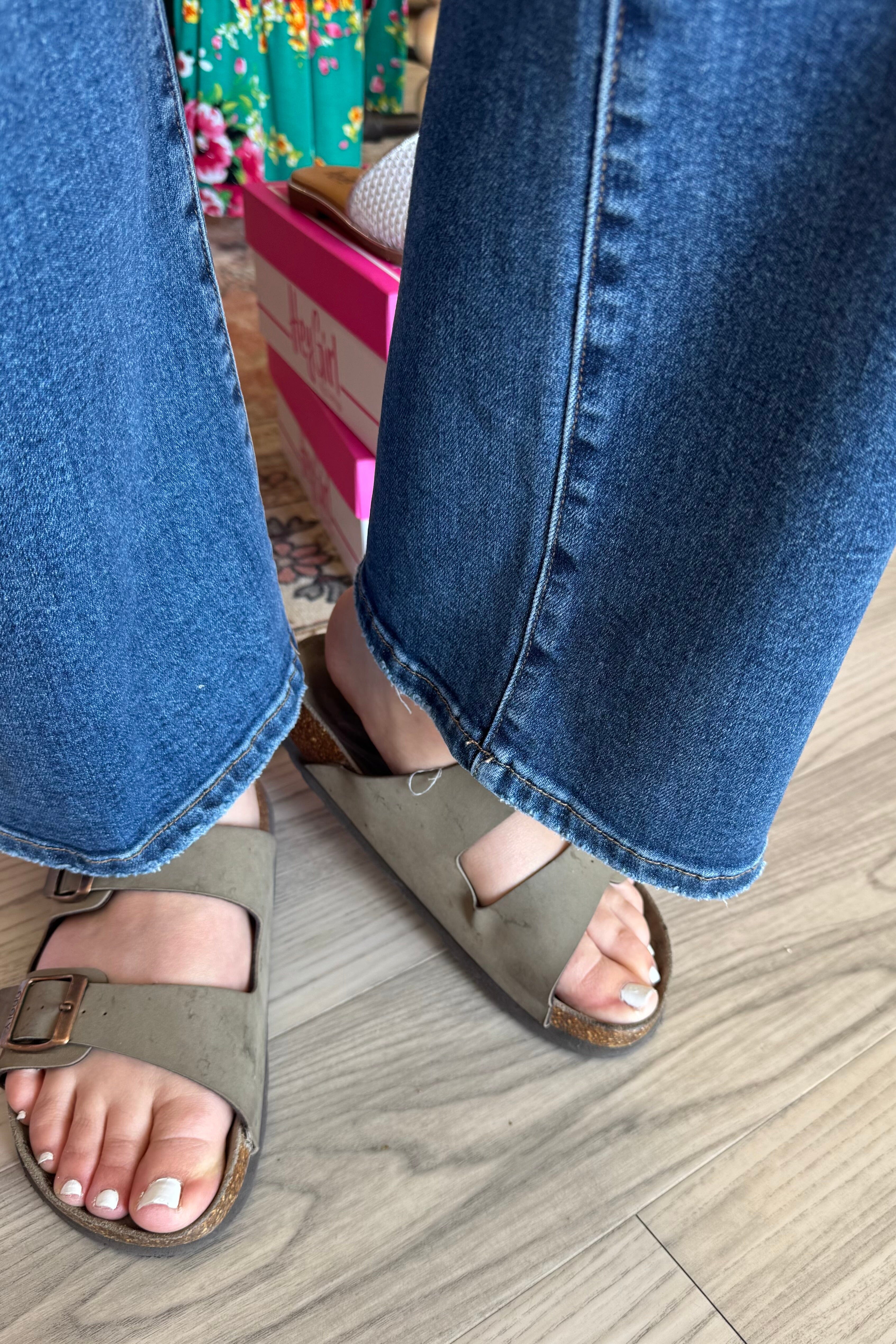 High Rise Straight Ankle Relaxed Fit JEANS RISEN