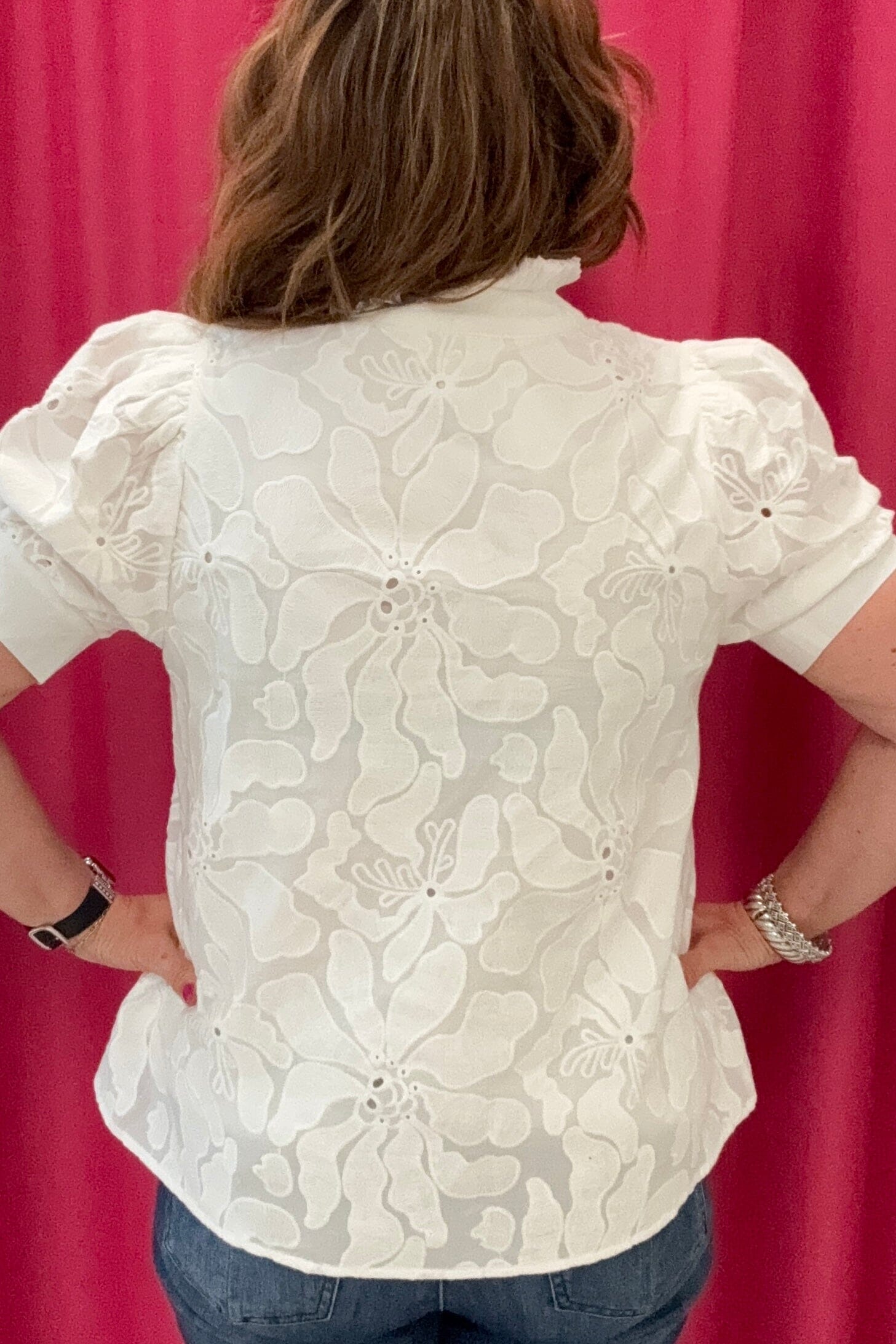 Short Sleeve V-Neck Textured Top JR TOP DRESSY ENTRO