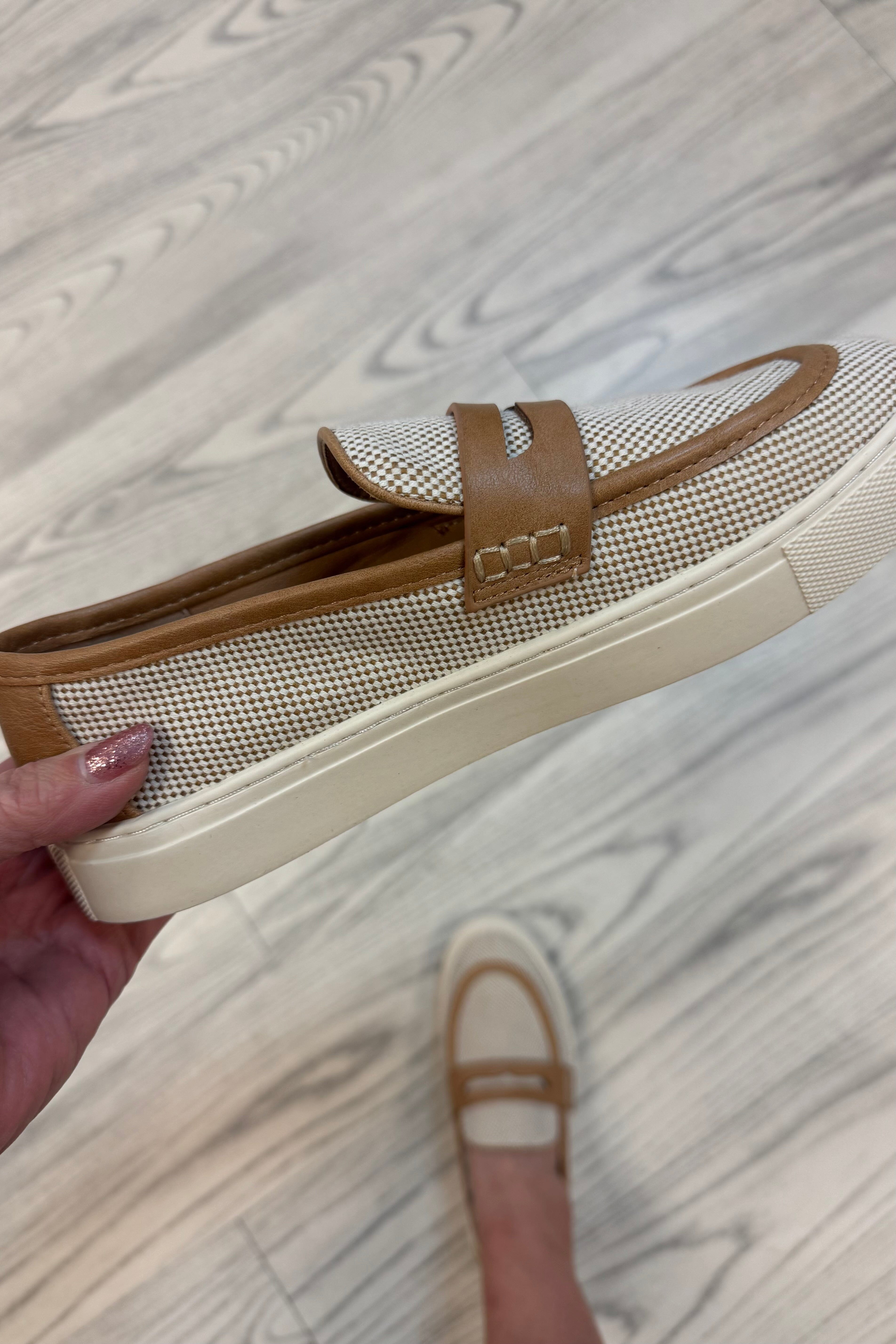 Group Chat Shoe SHOES CORKYS