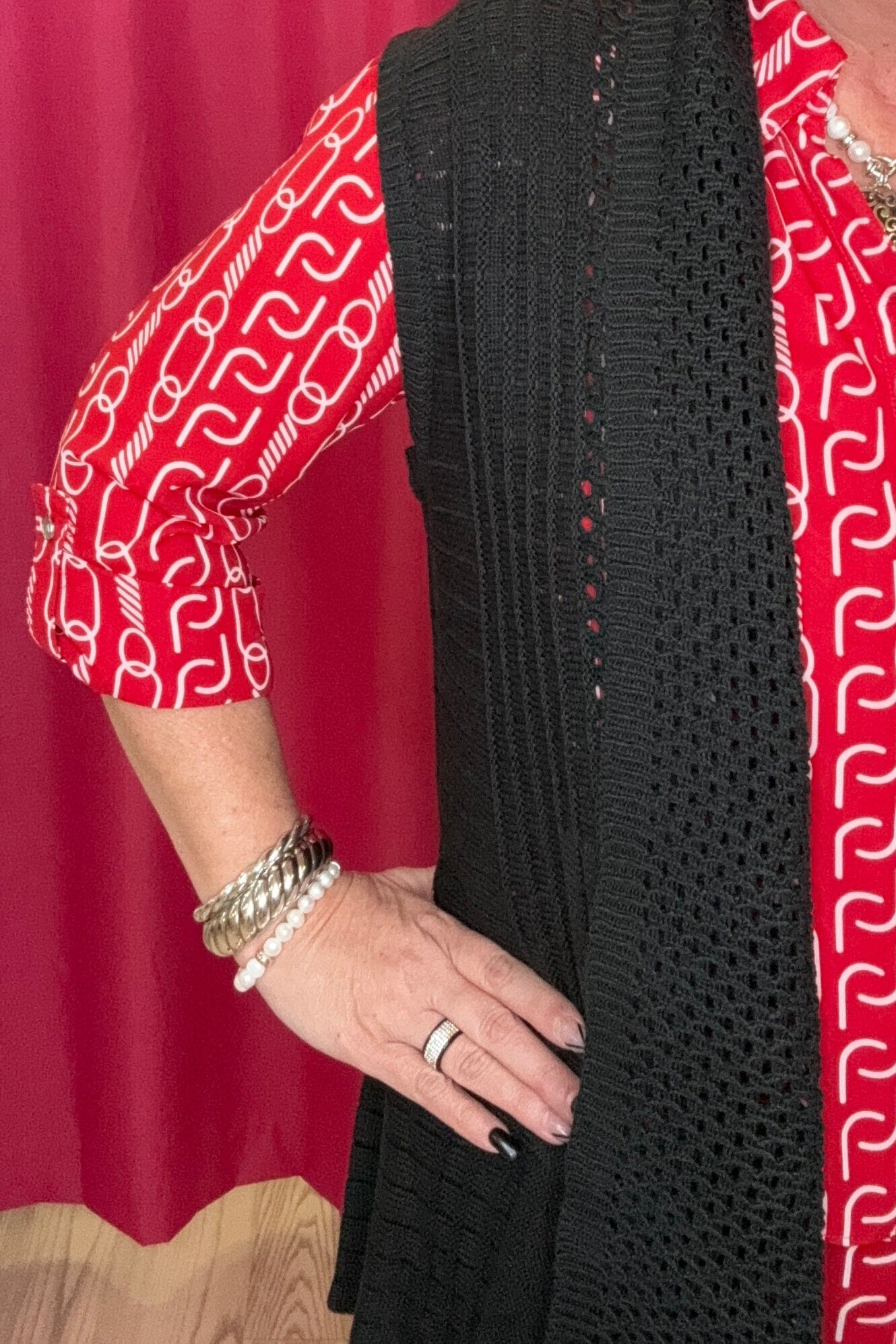 Sleeveless Knit Cardigan OUTFIT COMPLETER SOUTHERN LADY