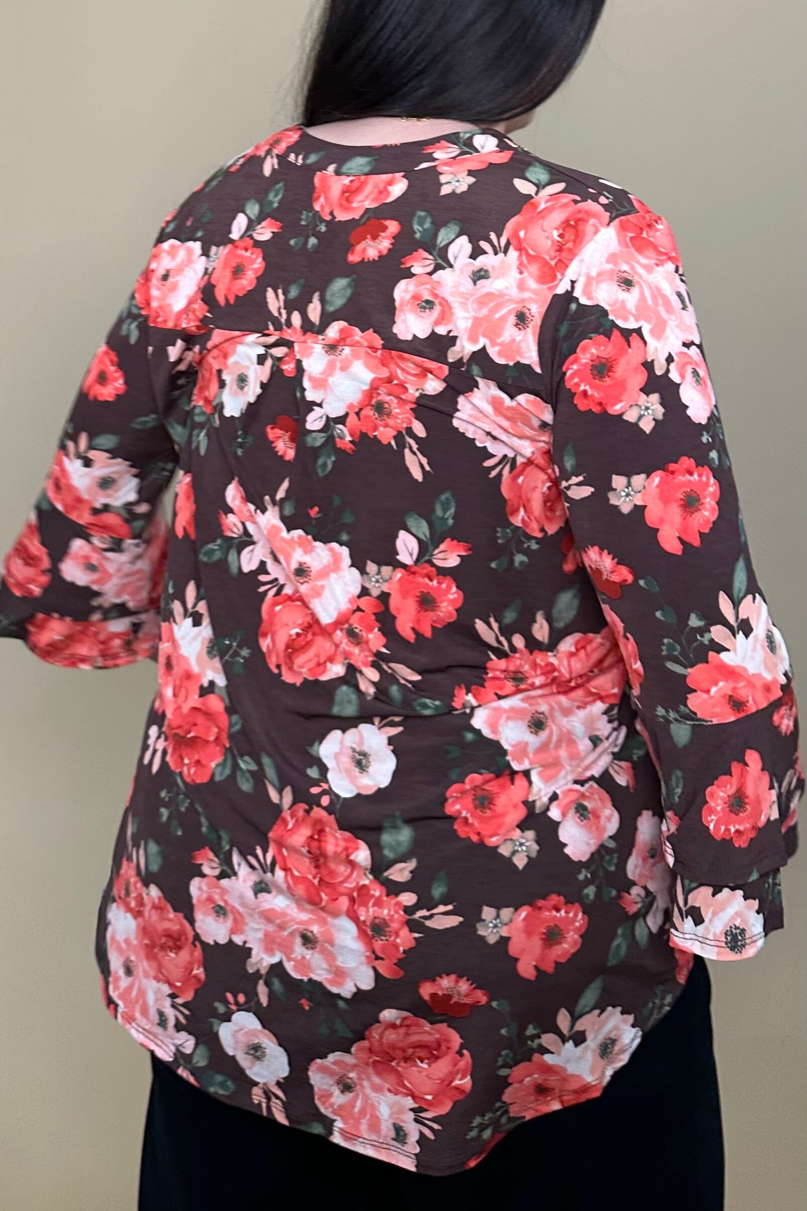 3/4 Ruffle Sleeve V-Neck MISSY TOP SPECIAL DEAR SCARLETT