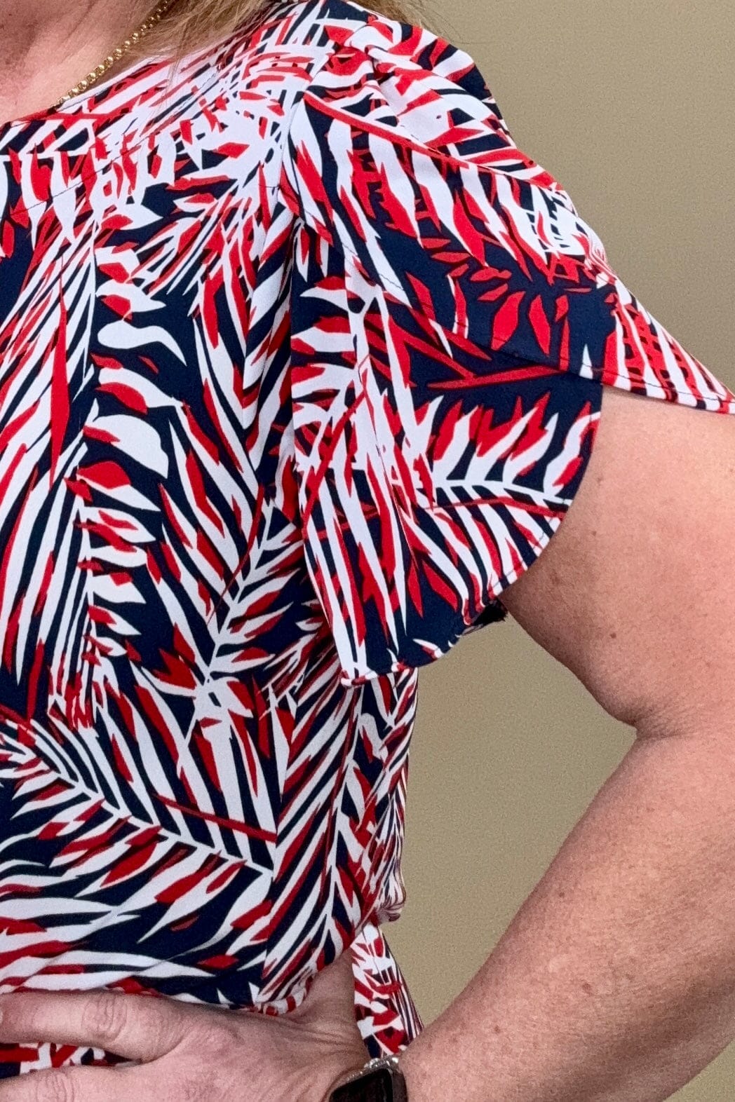 Short Split Sleeve Scoop Neck Printed Palm Leaf Top MISSY TOP SPECIAL SOUTHERN LADY