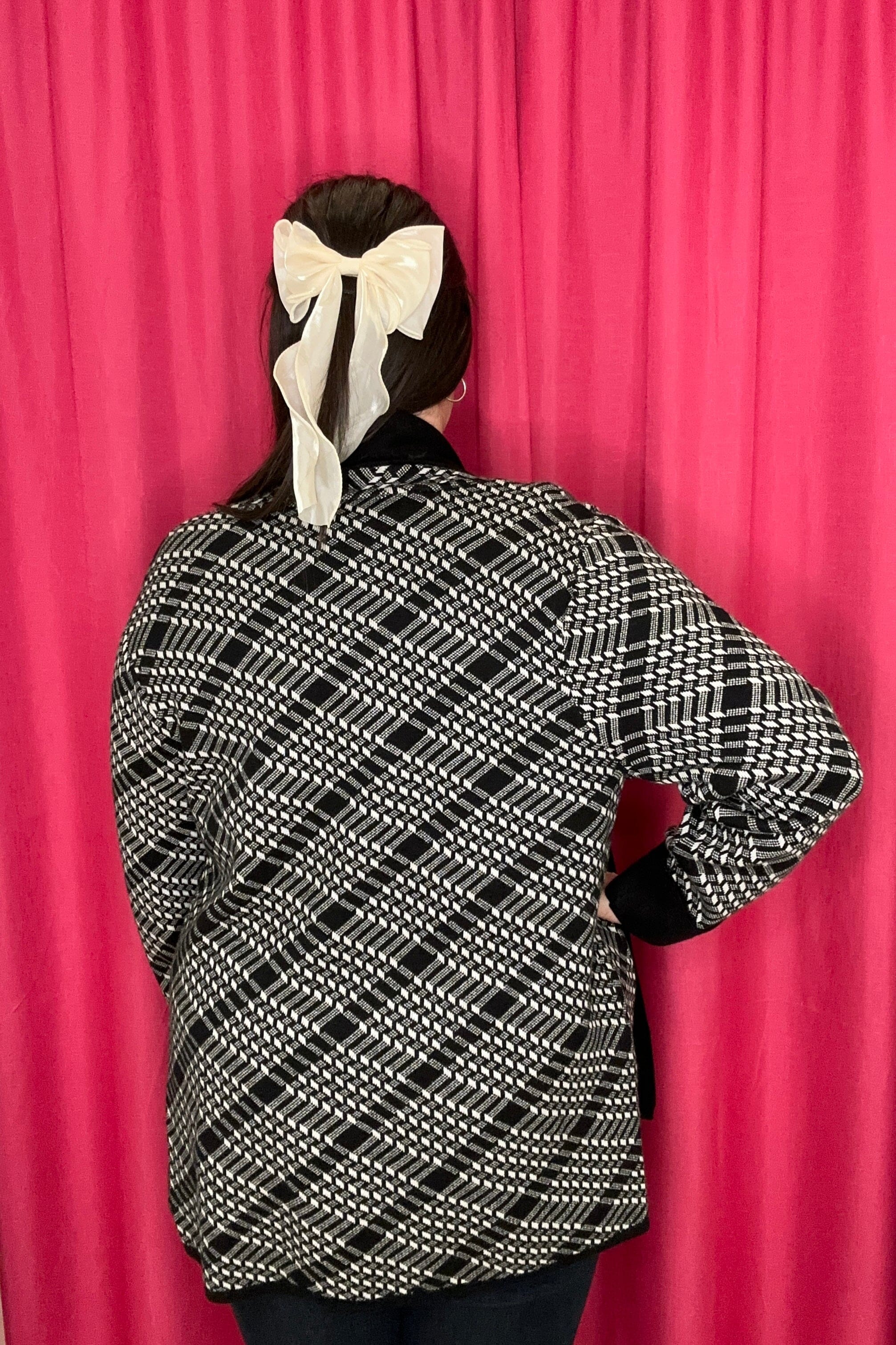 Long Sleeve Houndstooth Cardigan w/Pockets OUTFIT COMPLETER SOUTHERN LADY