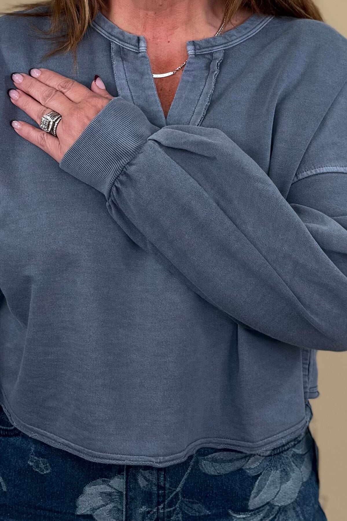 Raw Edge Cropped V Neck Sweatshirt - Blue JRTOP CASUAL TOP BLUPEPPER