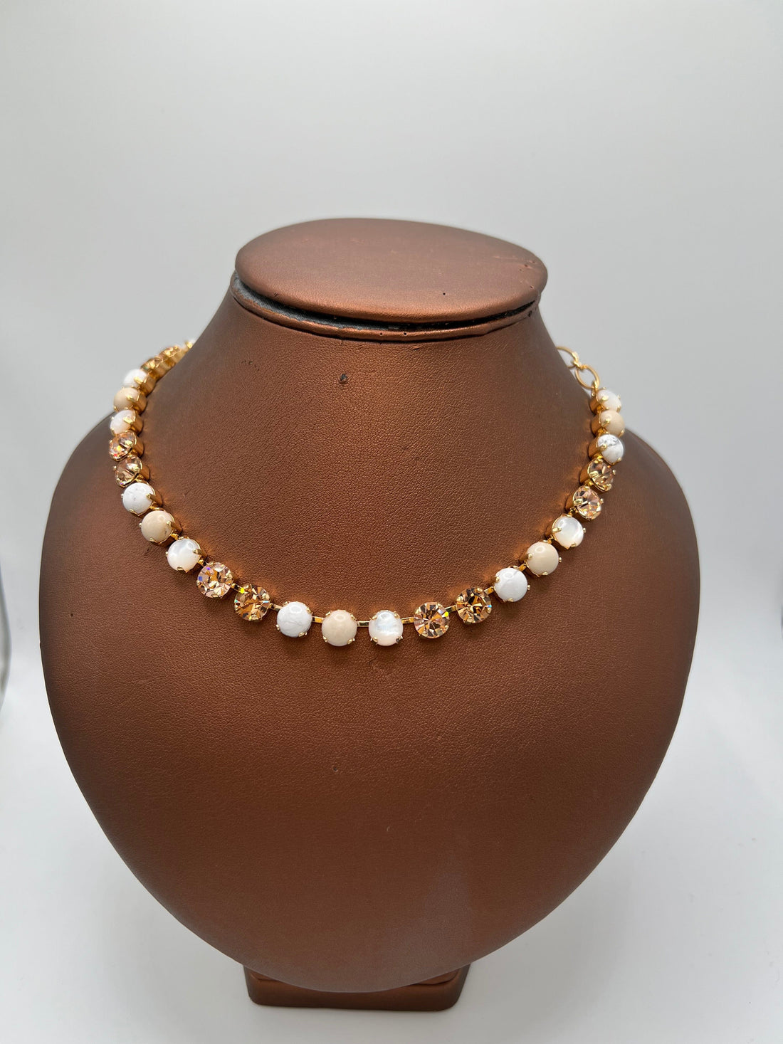 Medium Mineral Everyday Necklace in "The Neutral Queen" *K lane&