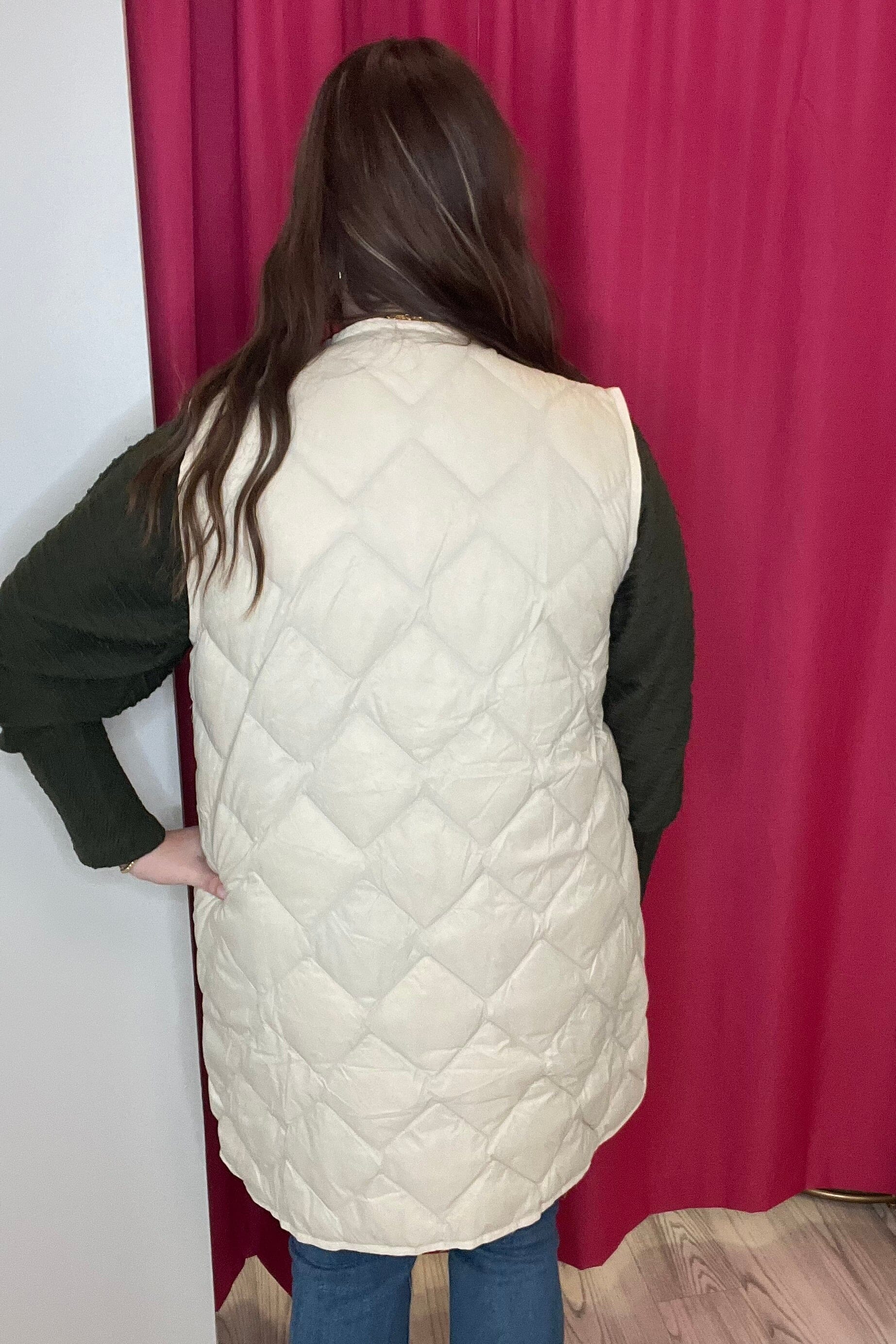 Wander Packable Lightweight Down Vest OUTFIT COMPLETER COCO+CARMEN