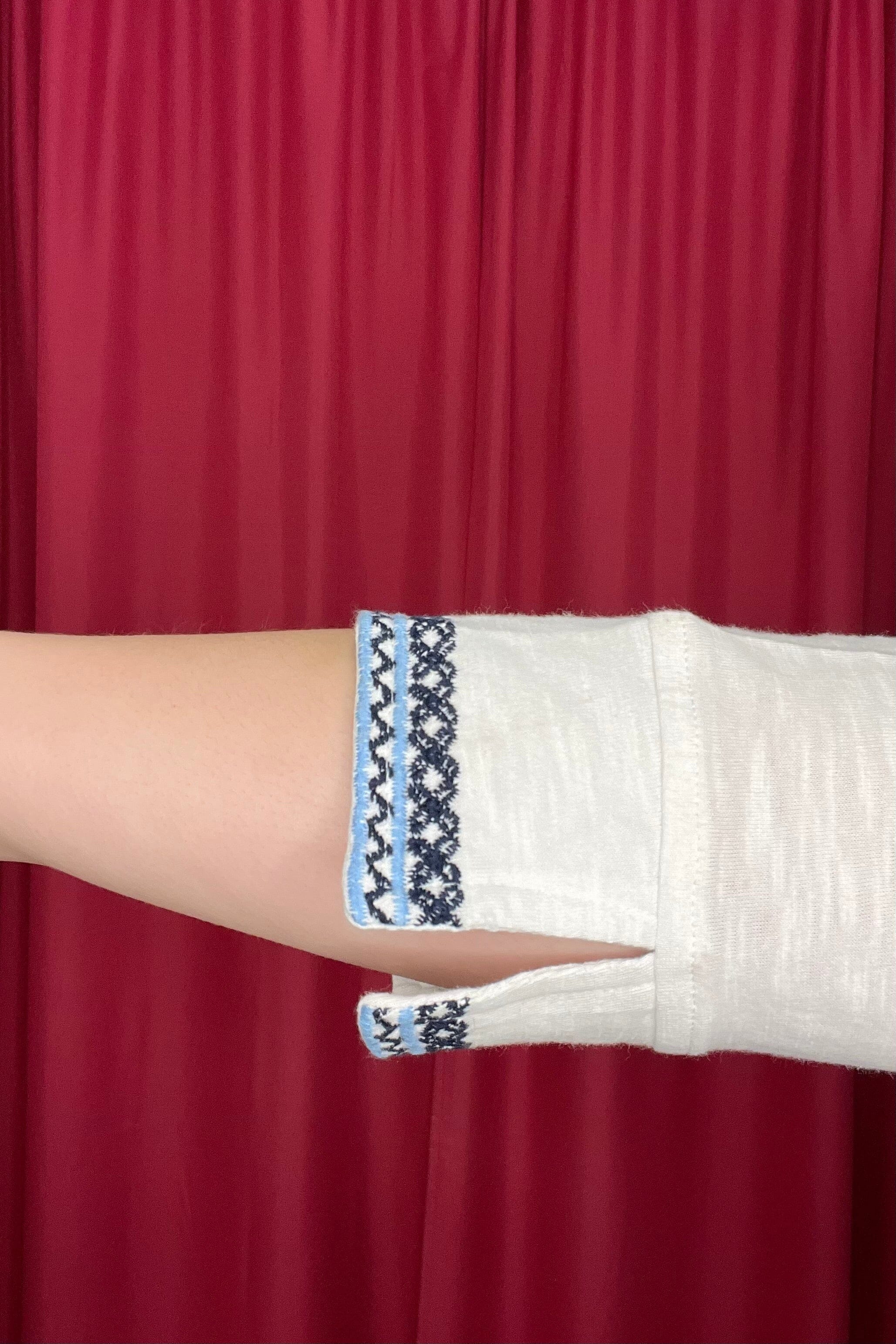 3/4 Sleeve V-Neck w/Embroidery MISSY TOP SPECIAL PARSLEY & SAGE