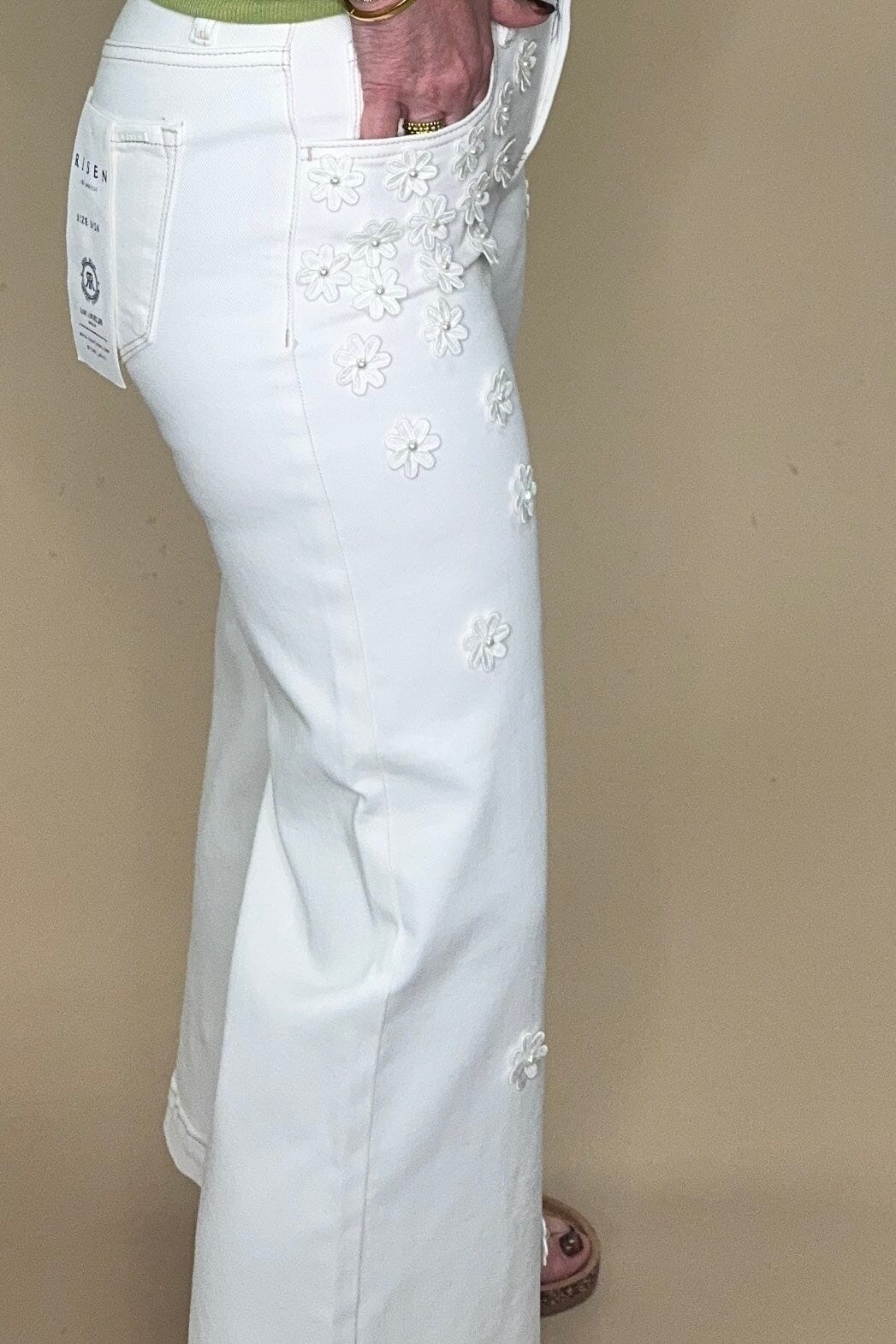 White Mid Rise Crop Flower Detail Pants BOTTOMS RISEN
