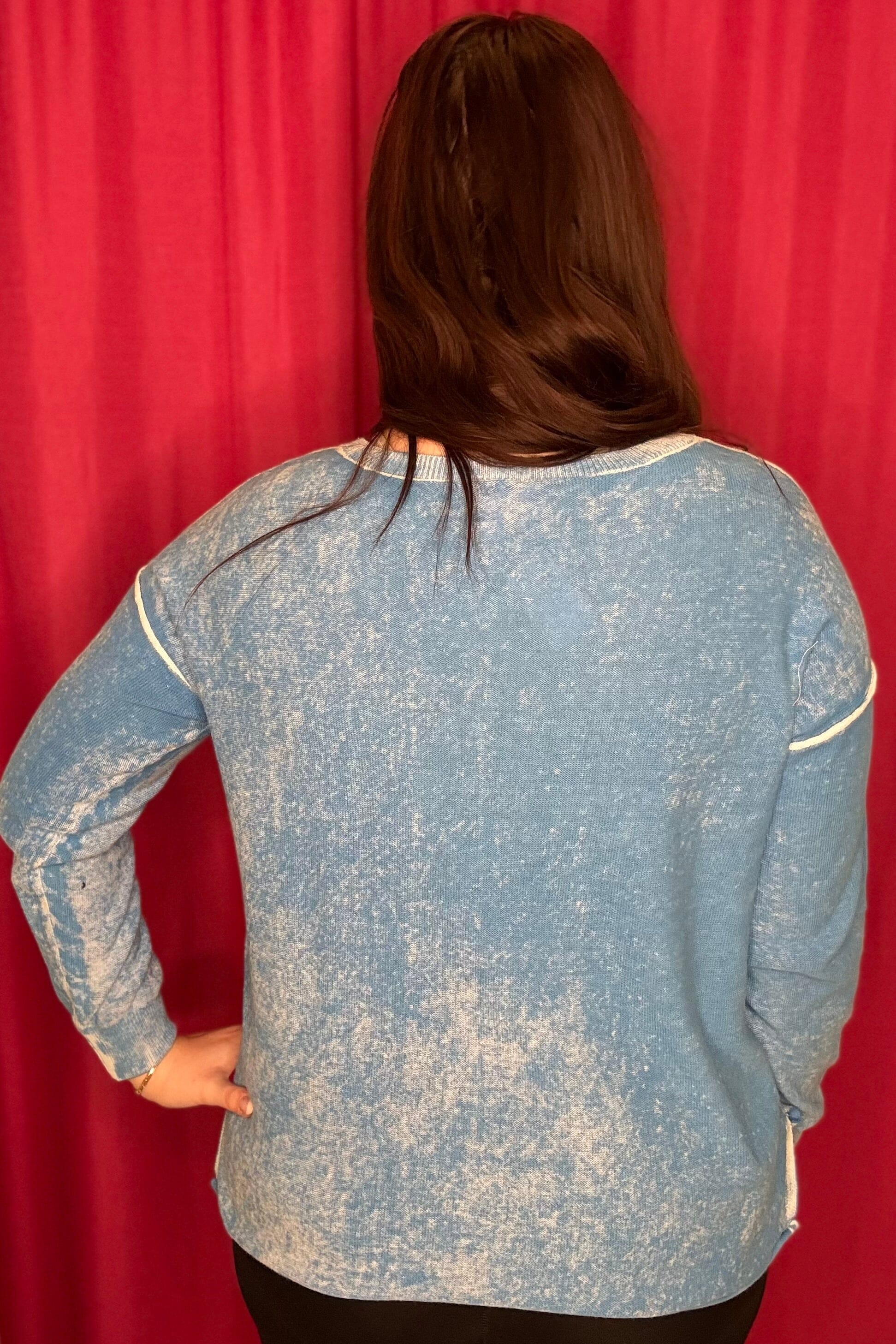 V-Neck Sweater with Special Wash MISSY TOP SPECIAL TRIBAL