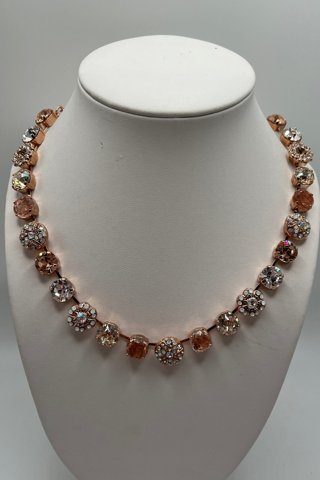 Large Swirl Necklace in "Peace" BETTERBRANDJEWELRY Mariana