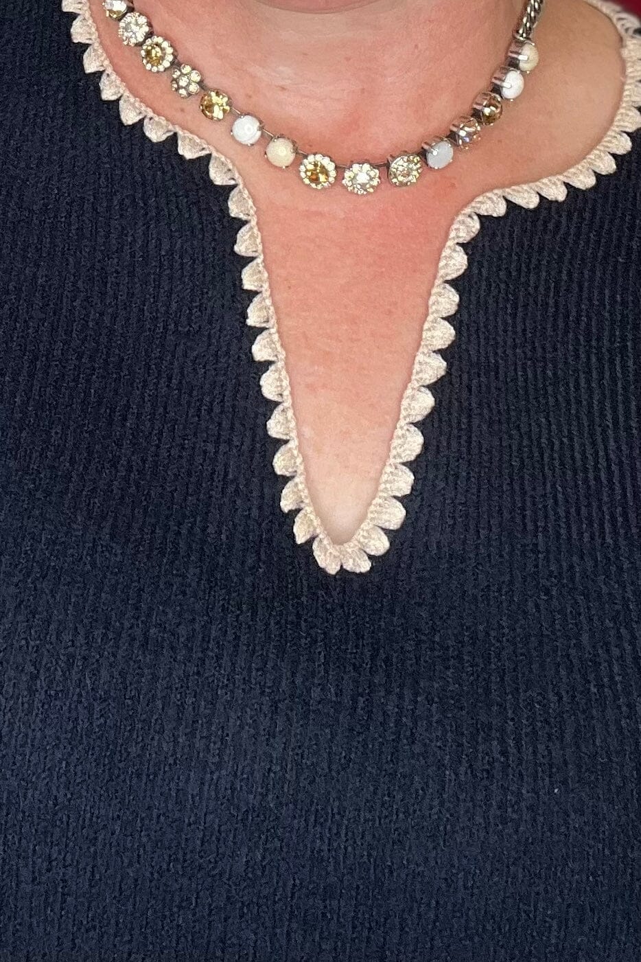 Notched Neck Rib Embroidered Sweater MISSY TOP SPECIAL CHARLIEB