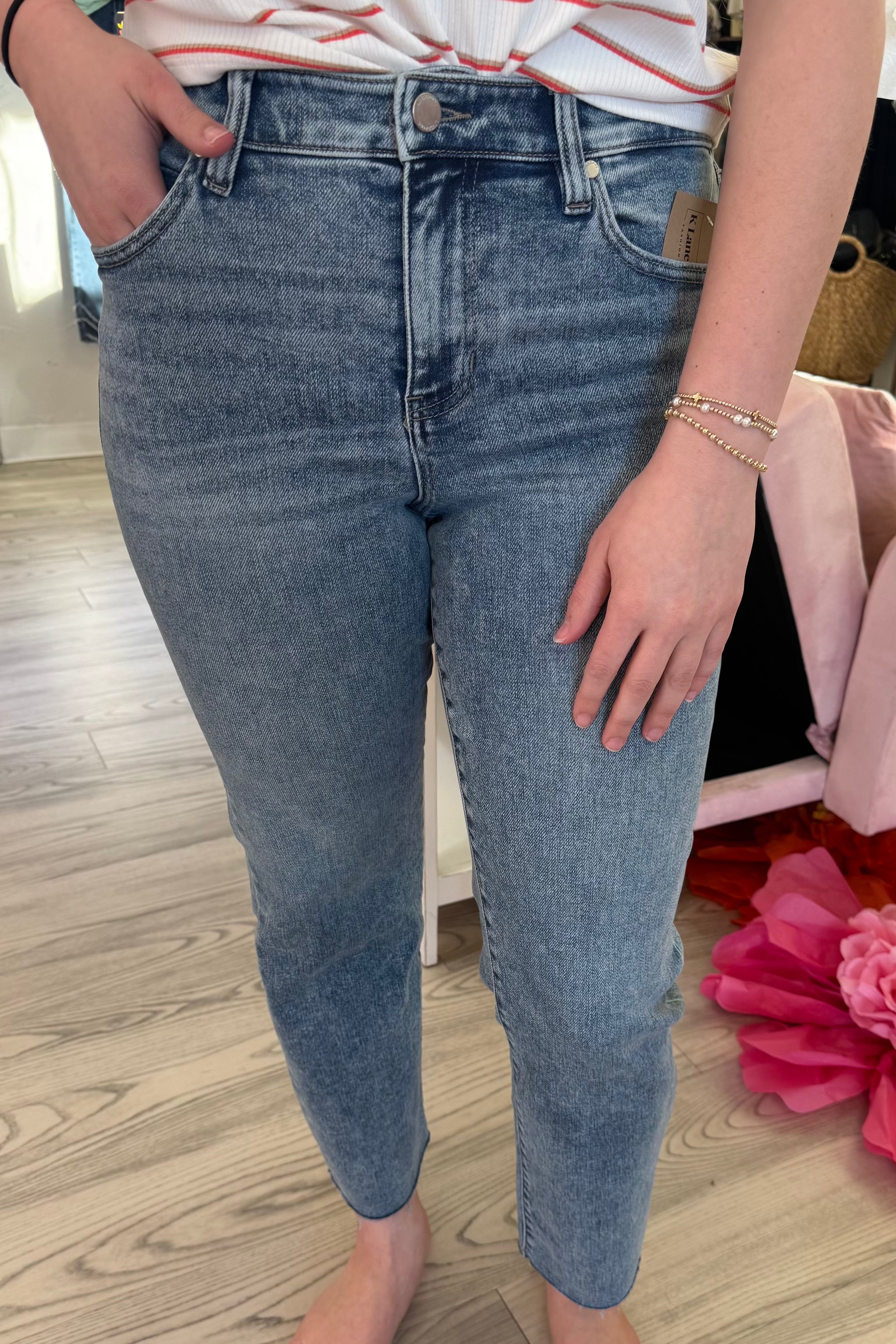Liv Non-skinny Skinny With Cut Hem JEANS LIVERPOOL