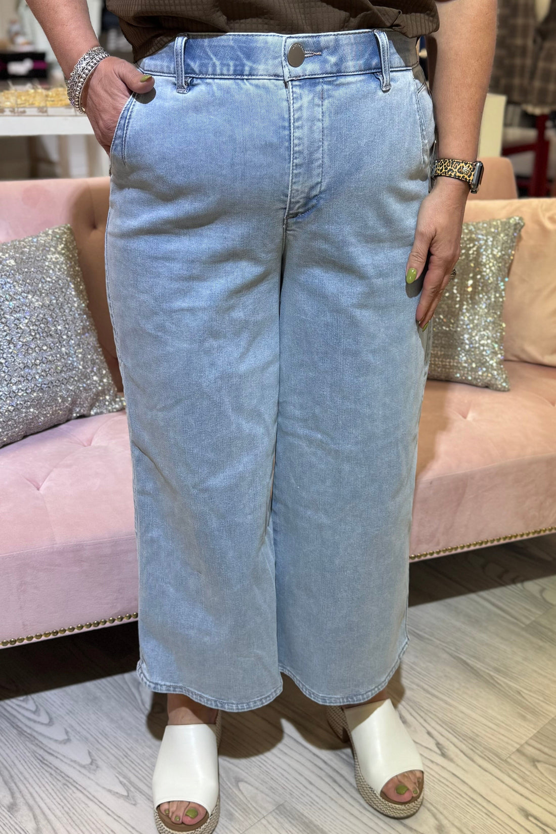 Ab Solution Skyrise Crop Wide Leg w/Tulip Hem 25/24" JEANS DEMOCRACY