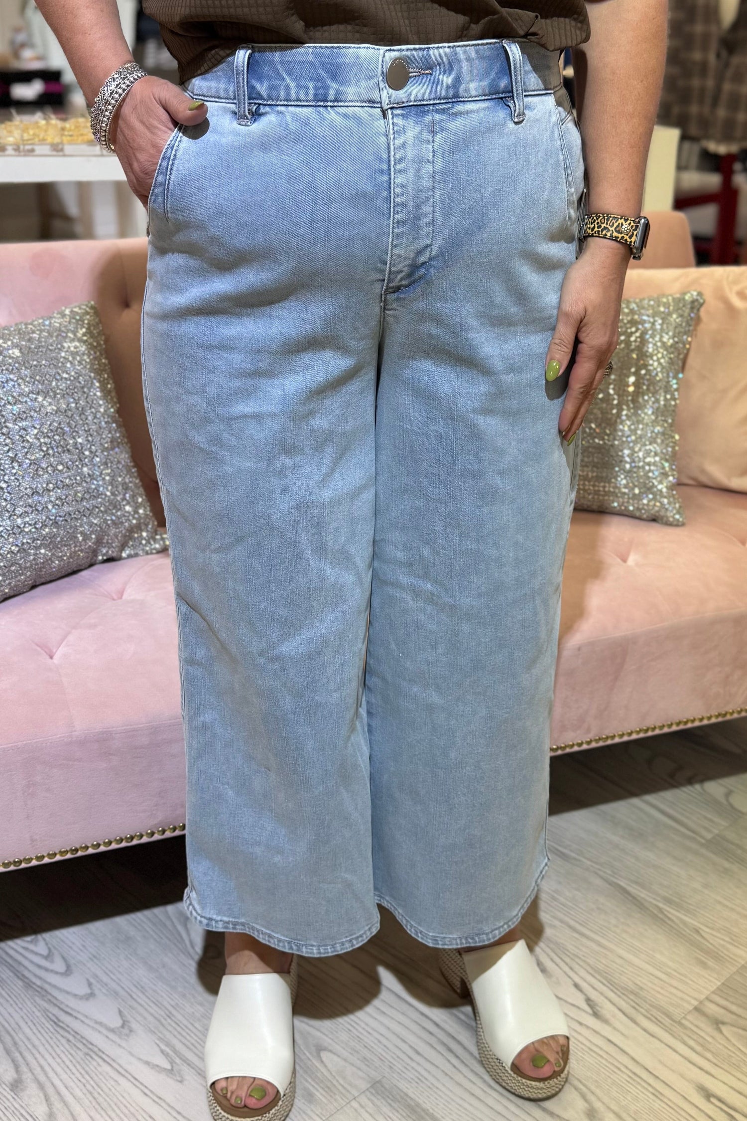Ab Solution Skyrise Crop Wide Leg w/Tulip Hem 25/24&quot; JEANS DEMOCRACY 