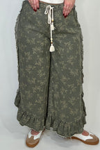 Ruffle Hem Floral Pant