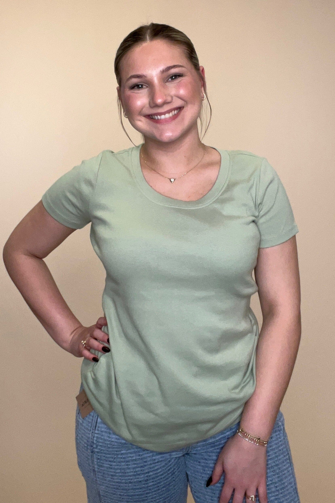 Short Sleeve Scoop Neck Top - Sage Green MISSY BASIC KNIT KEREN HART 