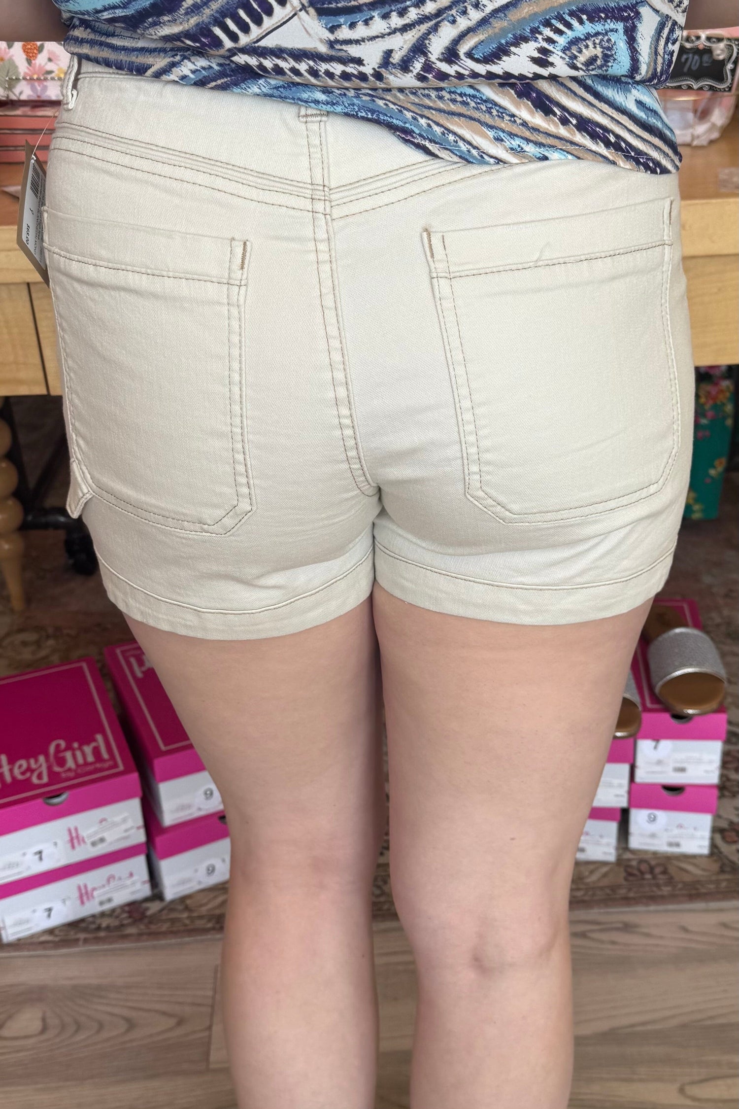 4.5/23&quot; Ab Solution High Rise Carpenter Short BOTTOMS DEMOCRACY 