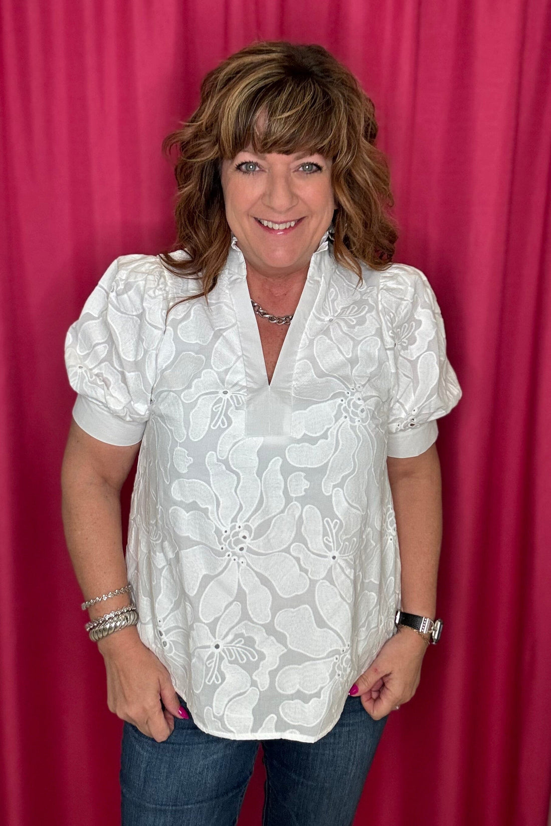 Short Sleeve V-Neck Textured Top JR TOP DRESSY ENTRO 