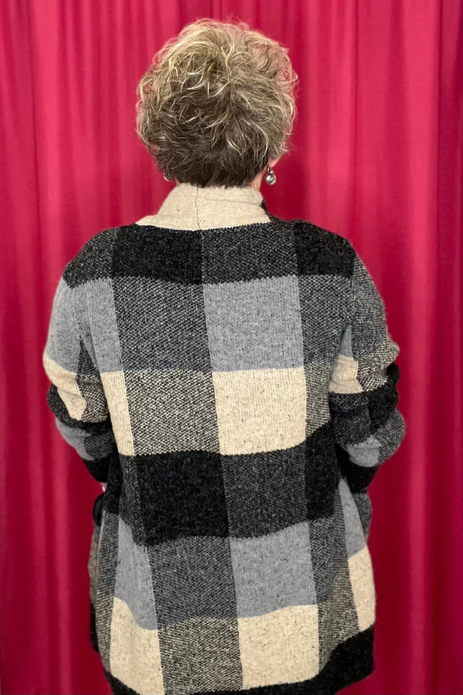 Long Sleeve Checked Cardigan w/Pockets OUTFIT COMPLETER SOUTHERN LADY 