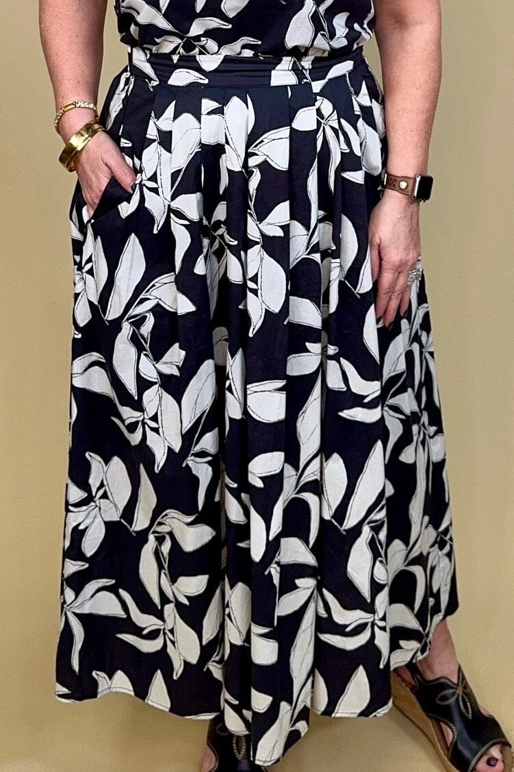 Printed Midi Skirt w/Back Elastic BOTTOMS SHE&amp;SKY 