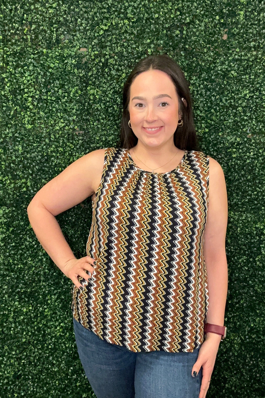 Sleeveless Knit Top w/Keyhole MISSY TOP SPECIAL LIVERPOOL 