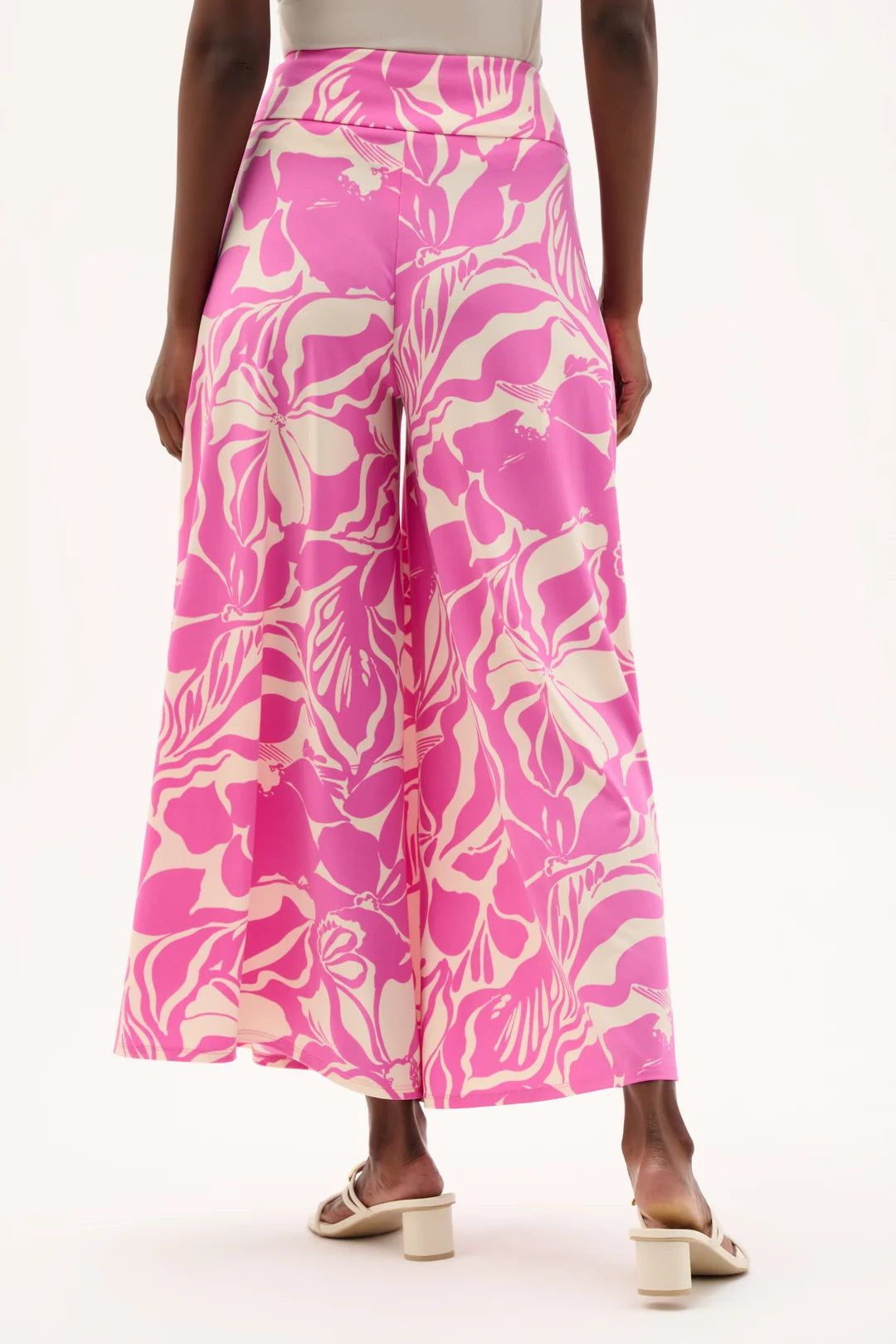 Silky Knit Floral Print Culotte Pants