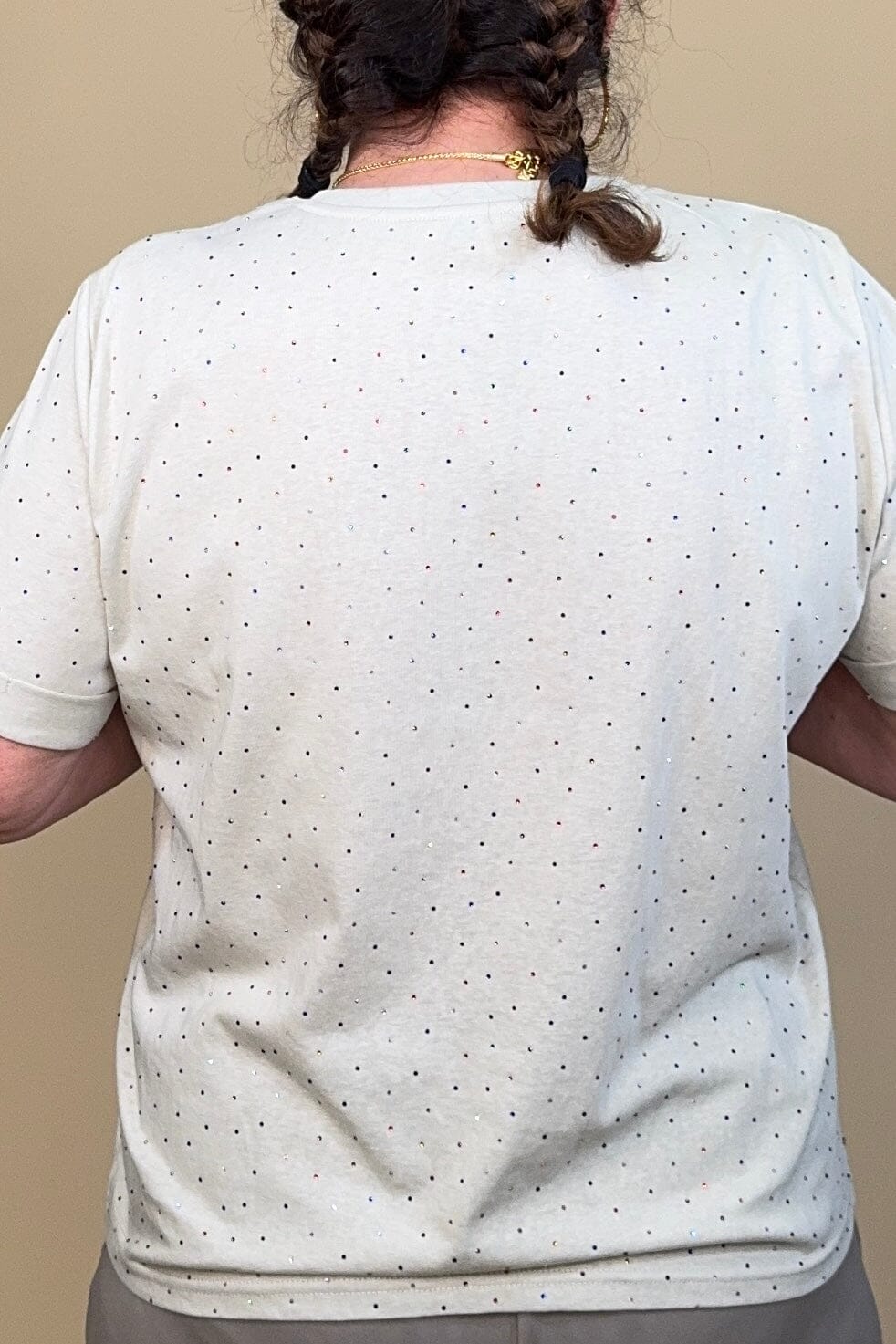 Taupe Short Rolled Sleeve Tee w/Colored Rhinestones JRTOP CASUAL TOP DAVI&amp;DANI 