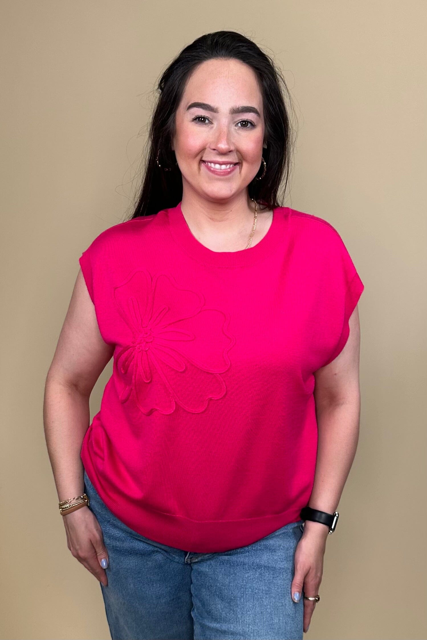 Sleeveless Boxy Sweater w/Embroidered Flower MISSY TOP SPECIAL ZAC &amp; RACHEL 