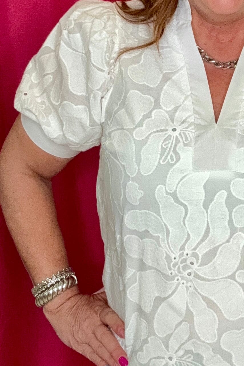 Short Sleeve V-Neck Textured Top JR TOP DRESSY ENTRO 