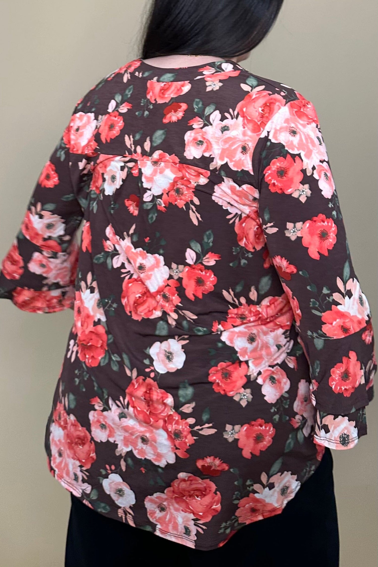 3/4 Ruffle Sleeve V-Neck MISSY TOP SPECIAL DEAR SCARLETT 