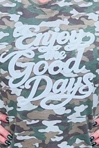 Short Sleeve Camo Enjoy the Good Days MISSY BASIC KNIT SUGAR STITCH 