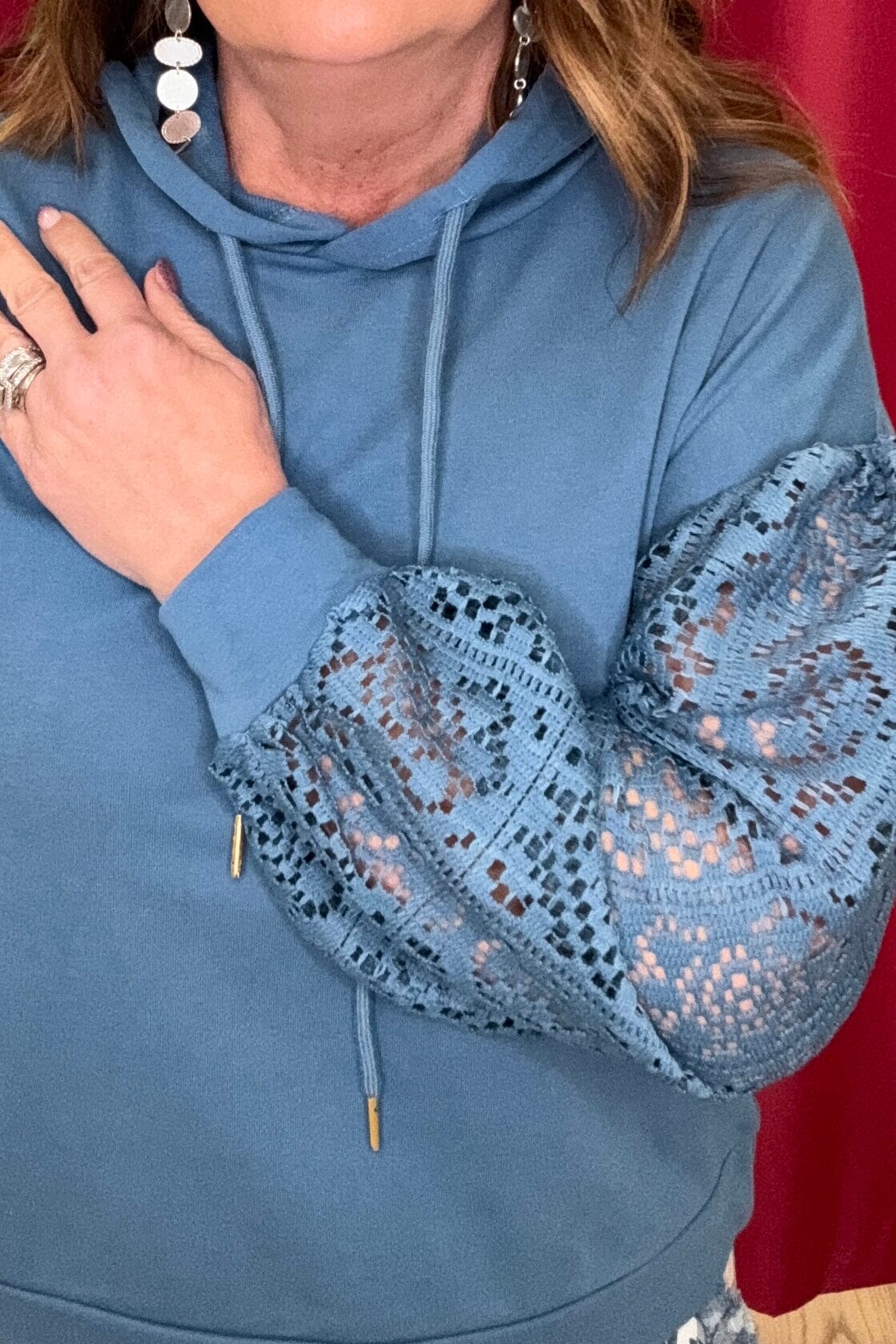 Cropped Hoodie w/Lace Sleeves MISSY TOP SPECIAL KEREN HART 