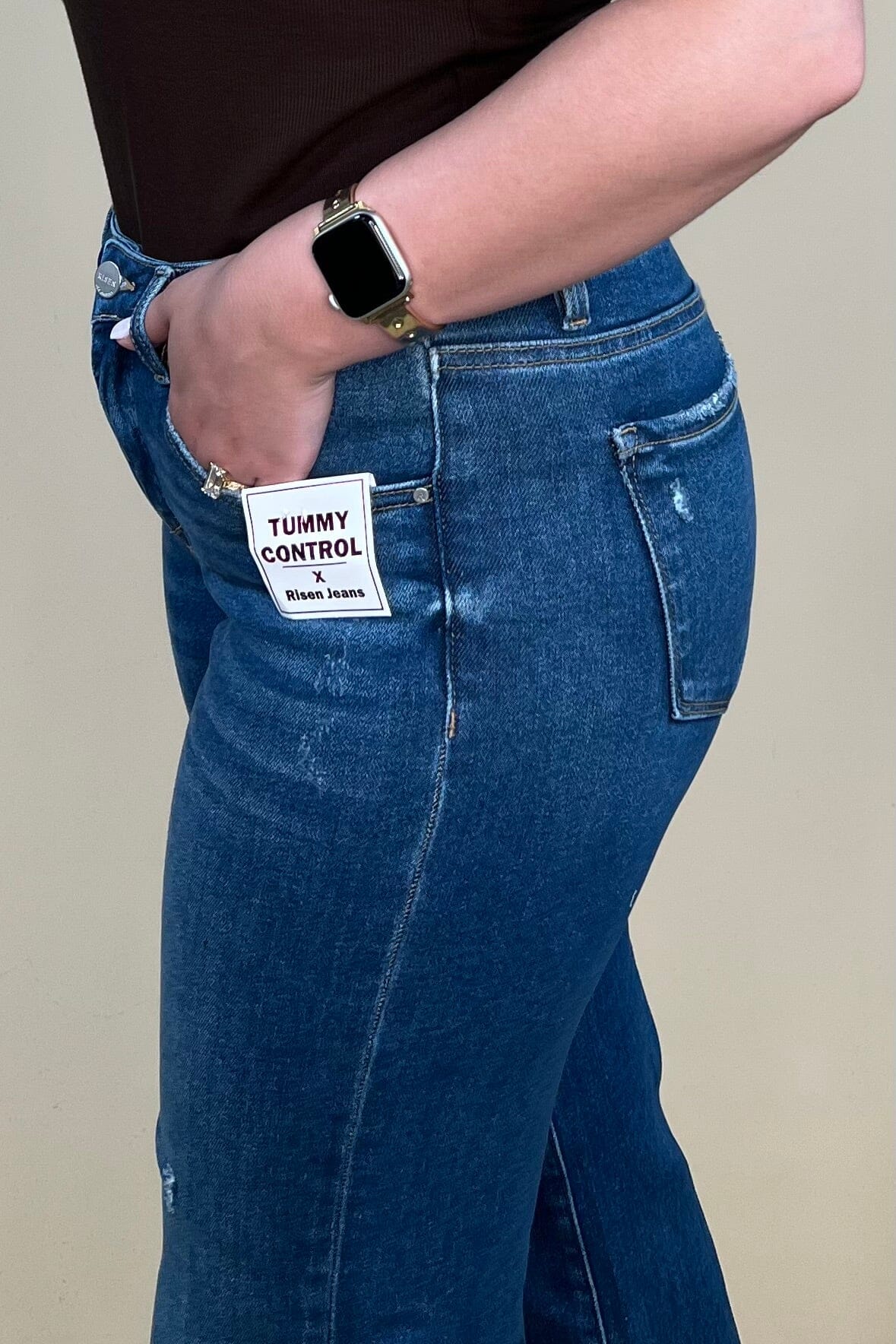 Mid Rise Tummy Control Frayed Hem Straight Jean JEANS RISEN 