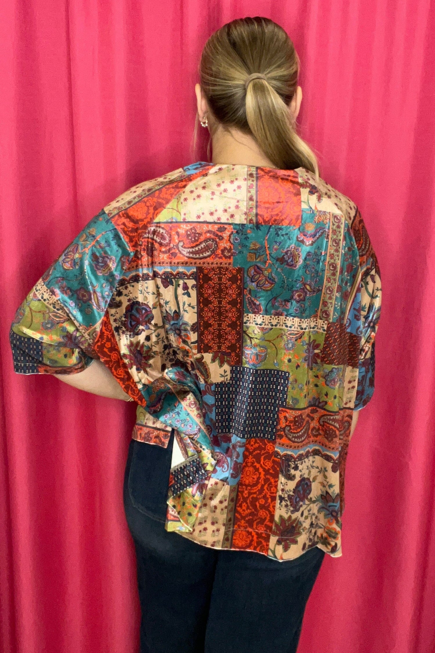 Short Sleeve V-Neck Printed Velvet Top JR TOP DRESSY EASEL 