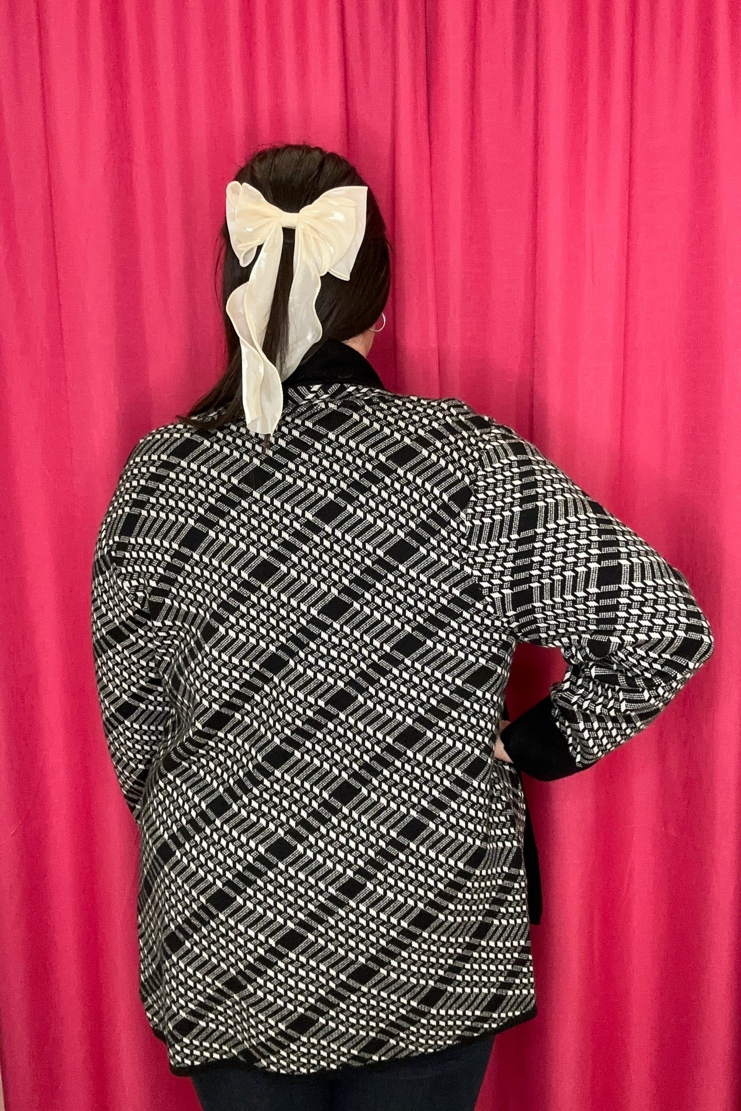 Long Sleeve Houndstooth Cardigan w/Pockets OUTFIT COMPLETER SOUTHERN LADY 