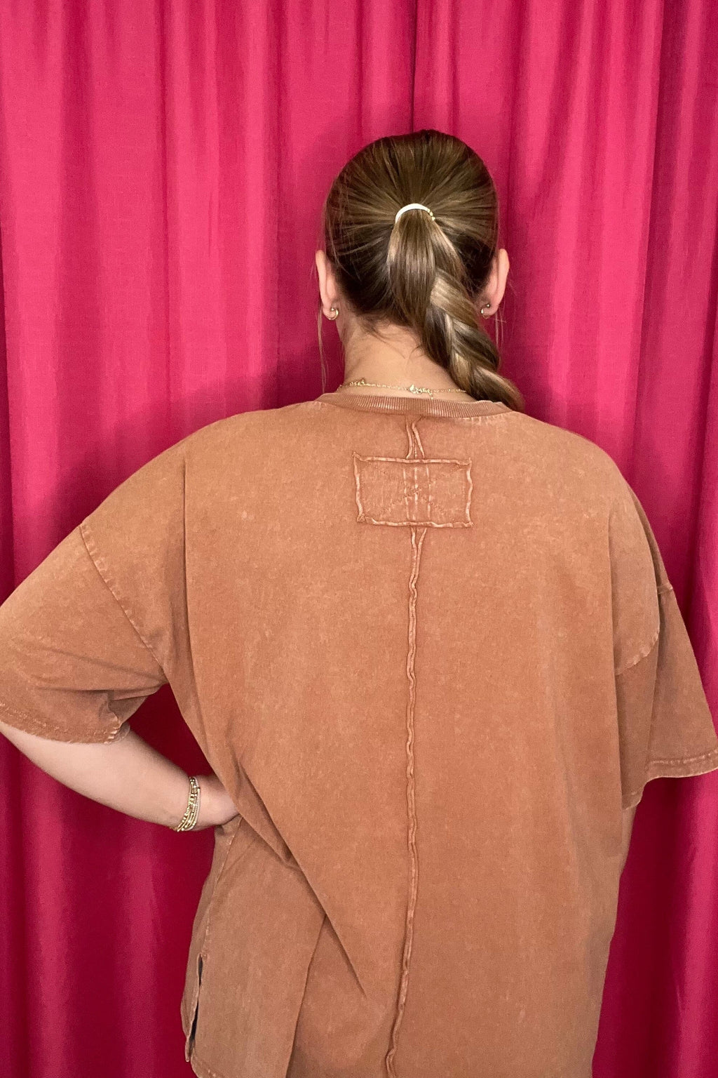 Short Sleeve Tee w/Crocheted Pocket JRTOP CASUAL TOP EASEL 