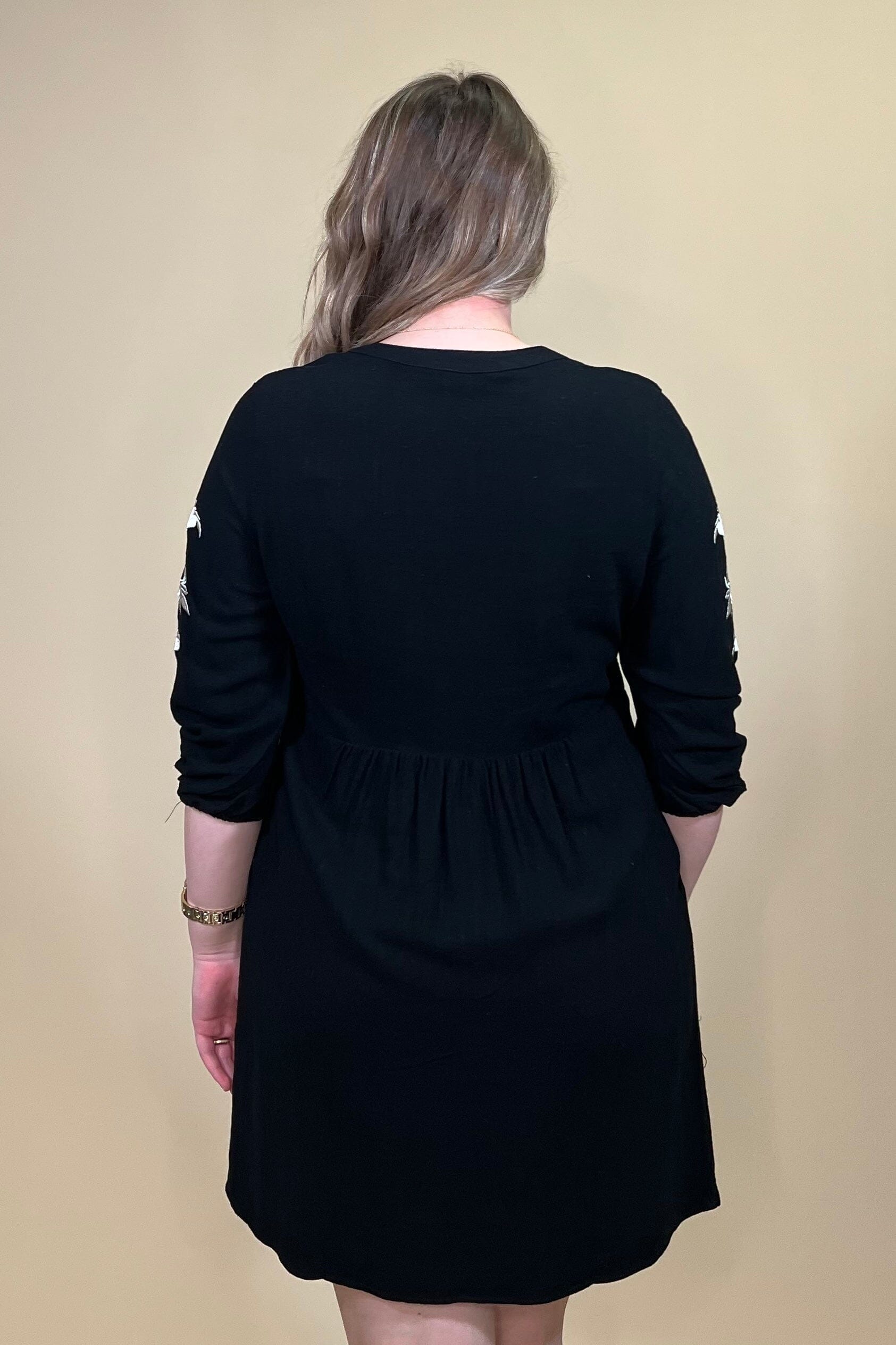 Elbow Sleeve Dress w/Embroidery Detail DRESS TRIBAL 