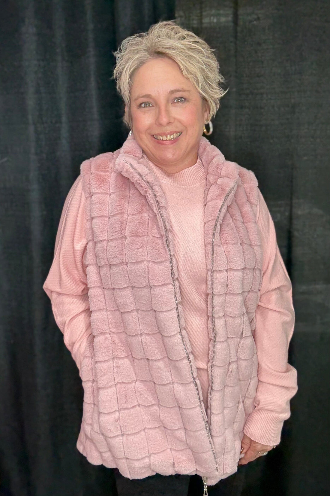 Textured Fur Vest w/Collar OUTFIT COMPLETER CREATION