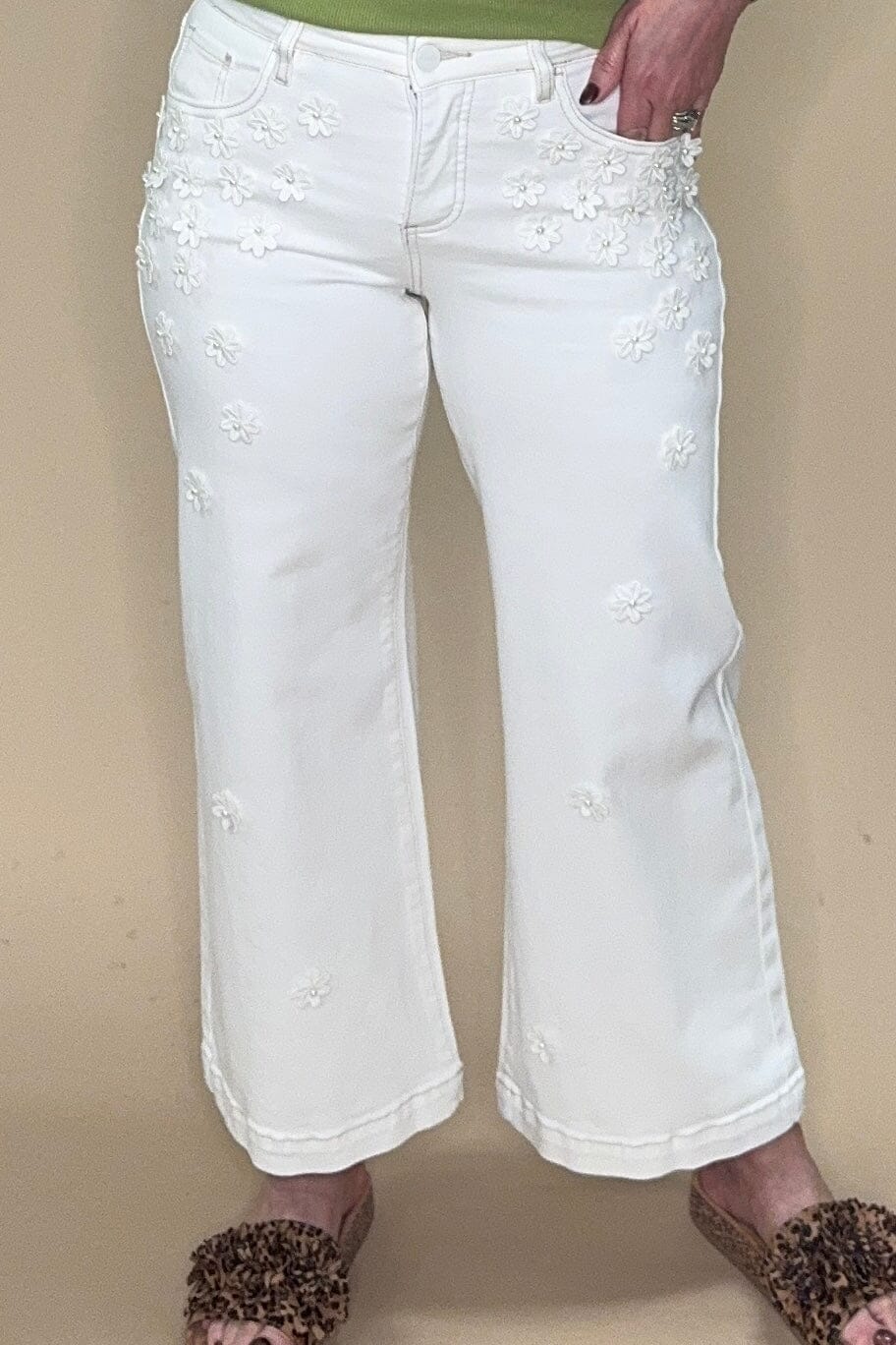 White Mid Rise Crop Flower Detail Pants BOTTOMS RISEN 