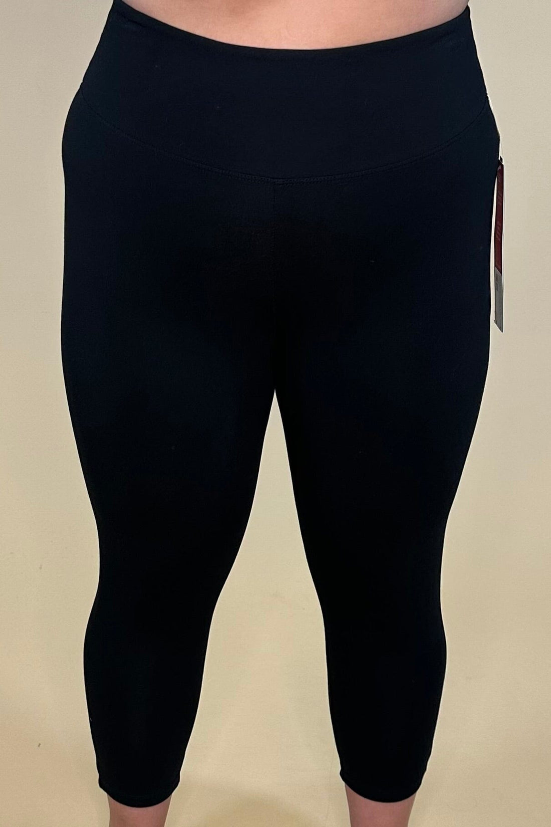 Everyday Capri Legging UNDER ROUSSO