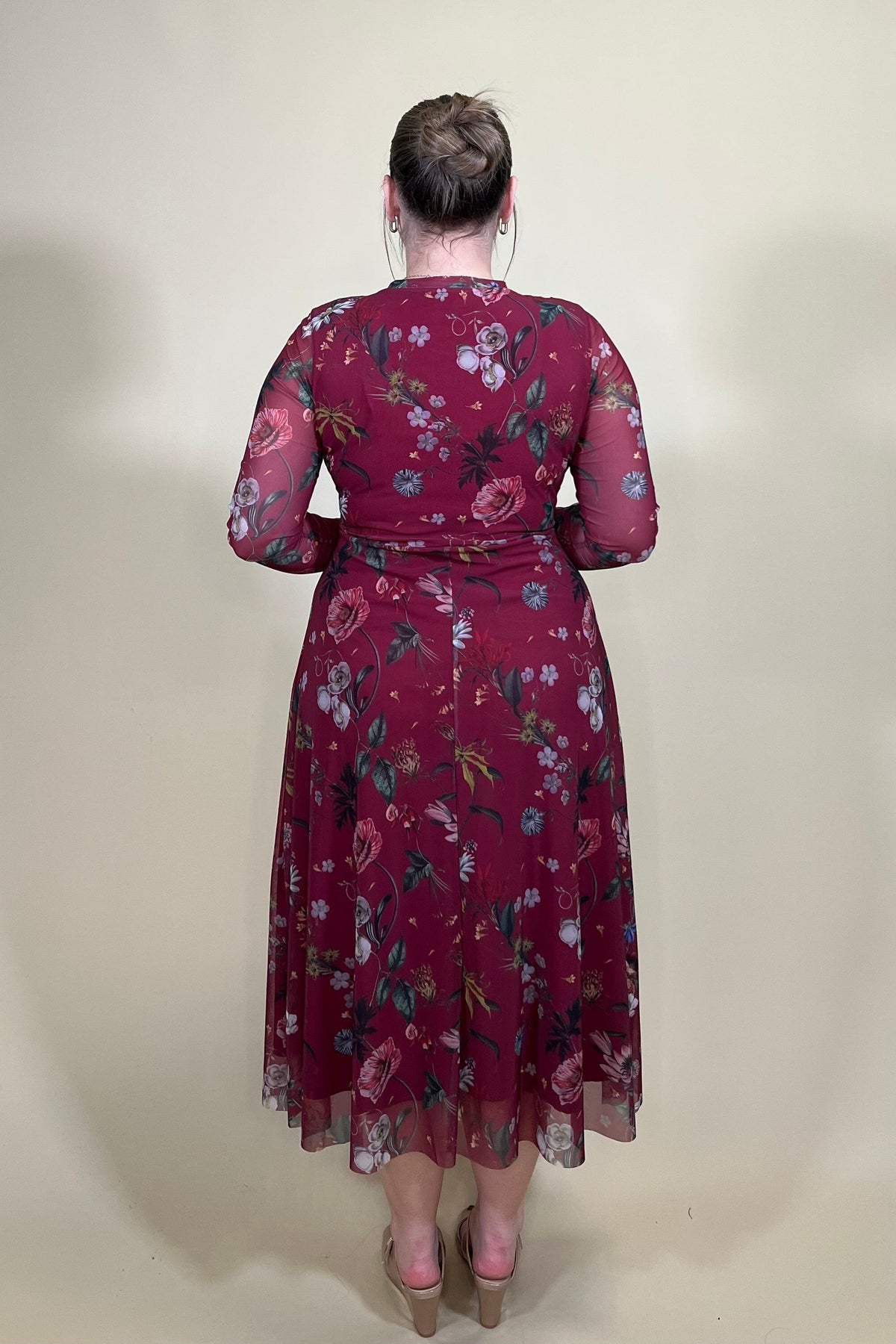 Round Neck Floral Midi Dress DRESS:~~Unassigned~~ ISLE 