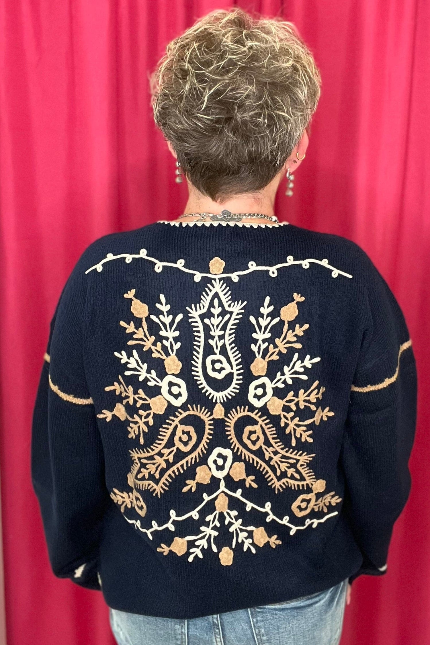 Notched Neck Rib Embroidered Sweater MISSY TOP SPECIAL CHARLIEB 