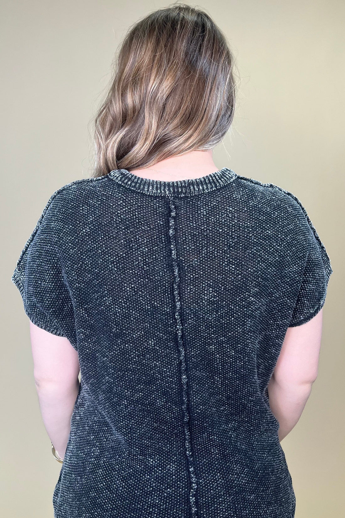 Sleeveless Boxy Scoop Neck Sweater w/Center Seam JRTOP CASUAL TOP VERYJ 