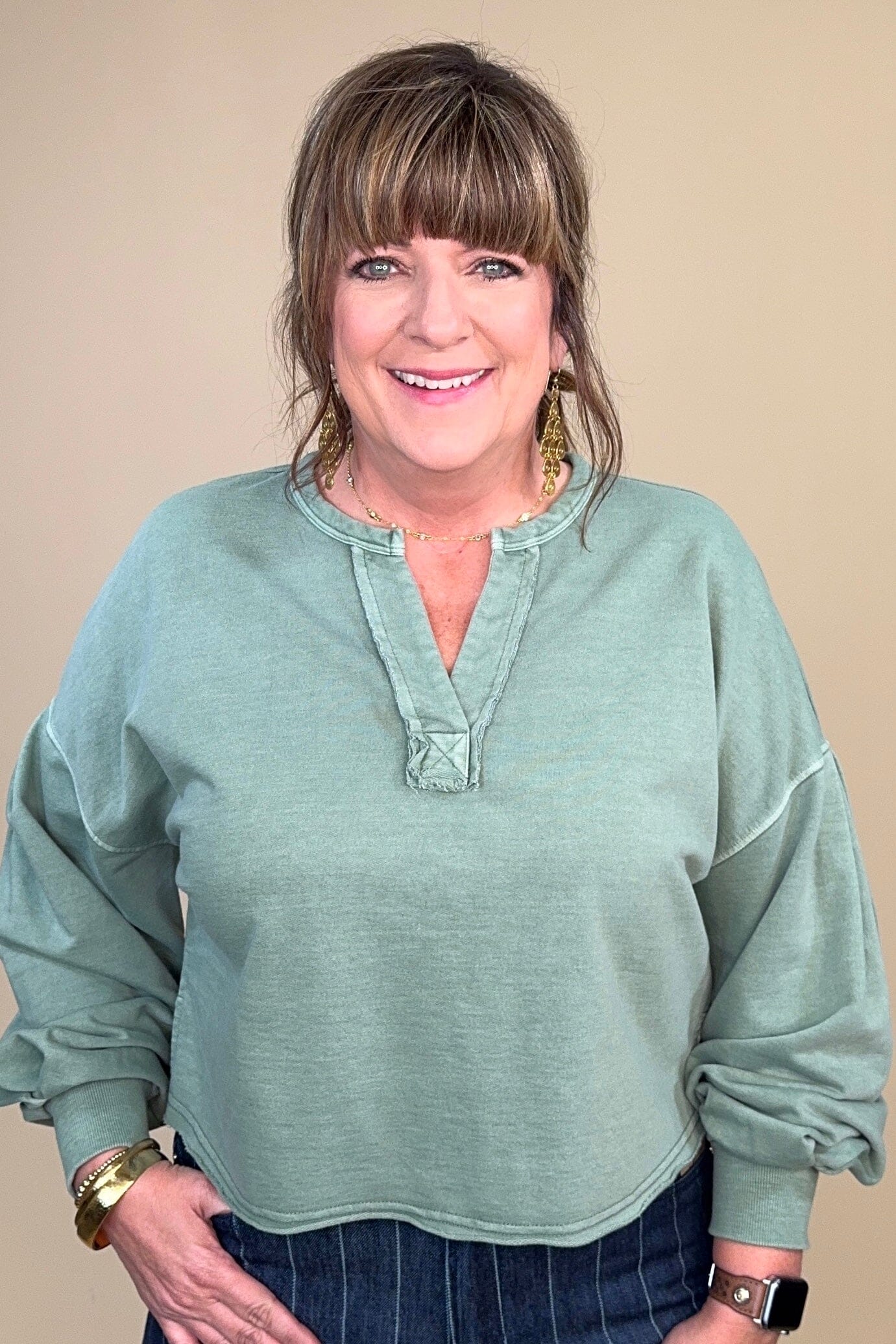 Raw Edge Cropped V Neck Sweatshirt - Olive JRTOP CASUAL TOP BLUPEPPER 