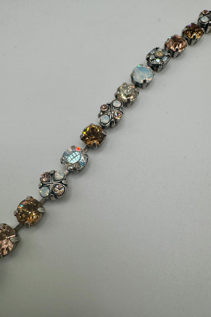 Medium Cluster Bracelet in Peace BETTERBRANDJEWELRY Mariana 