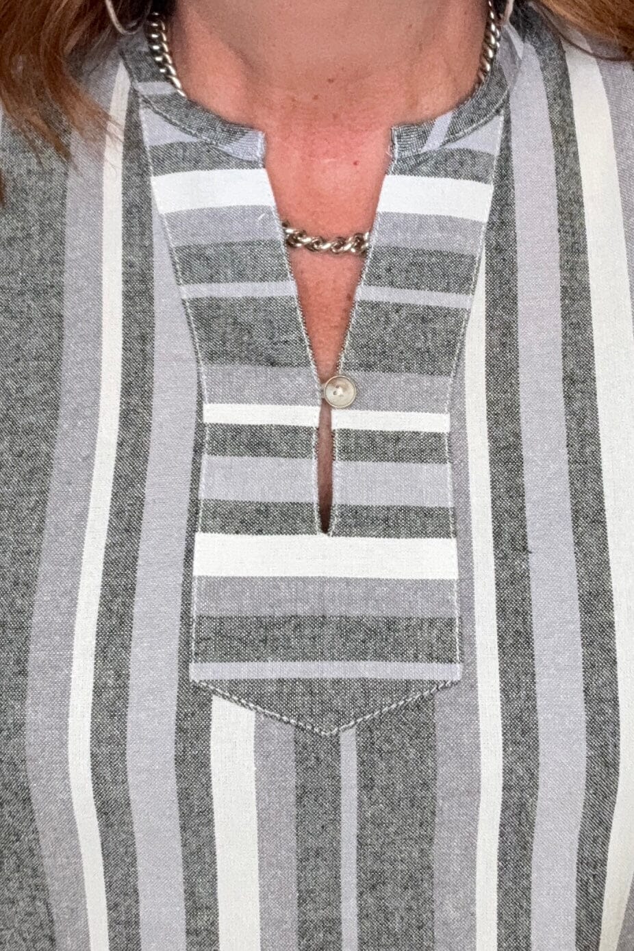 Short Sleeve V-Neck Striped Top MISSY TOP SPECIAL ZAC &amp; RACHEL 